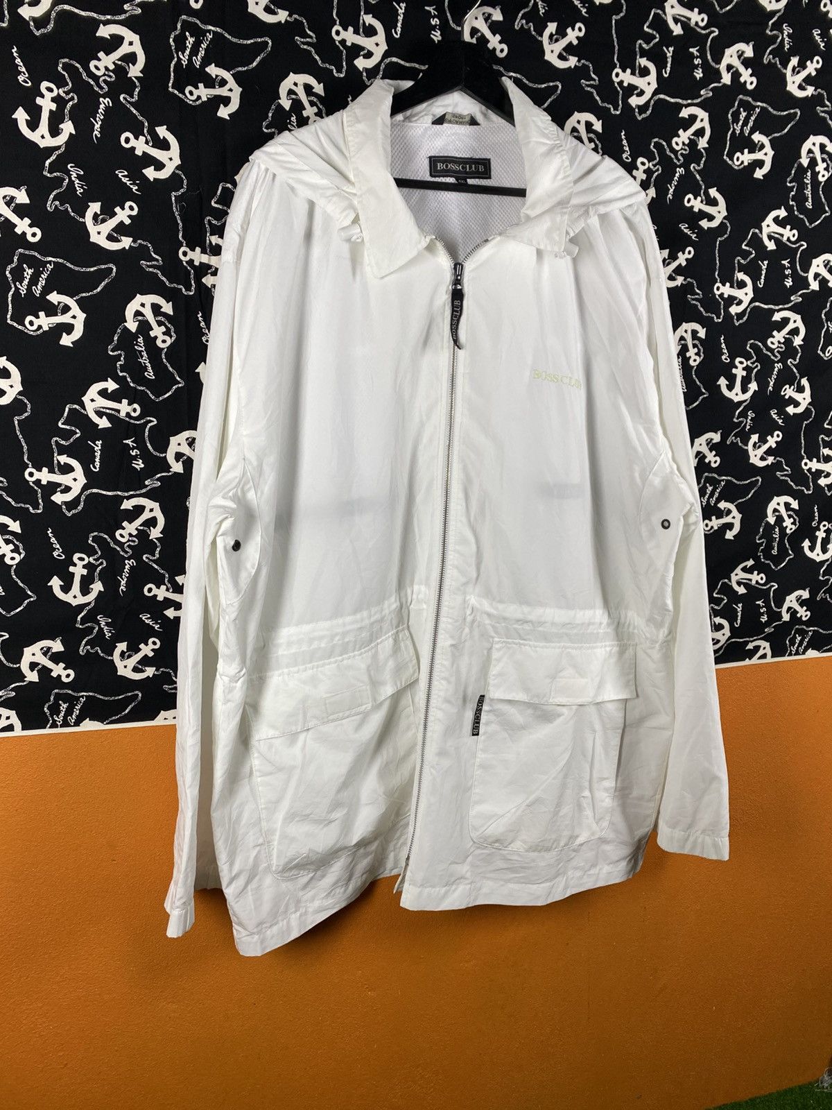 Japanese Brand Vintage BOSSCLUB Hooded Windbreaker Jacket White Lightweight Size US XXL / EU 58 / 5 - 5 Thumbnail