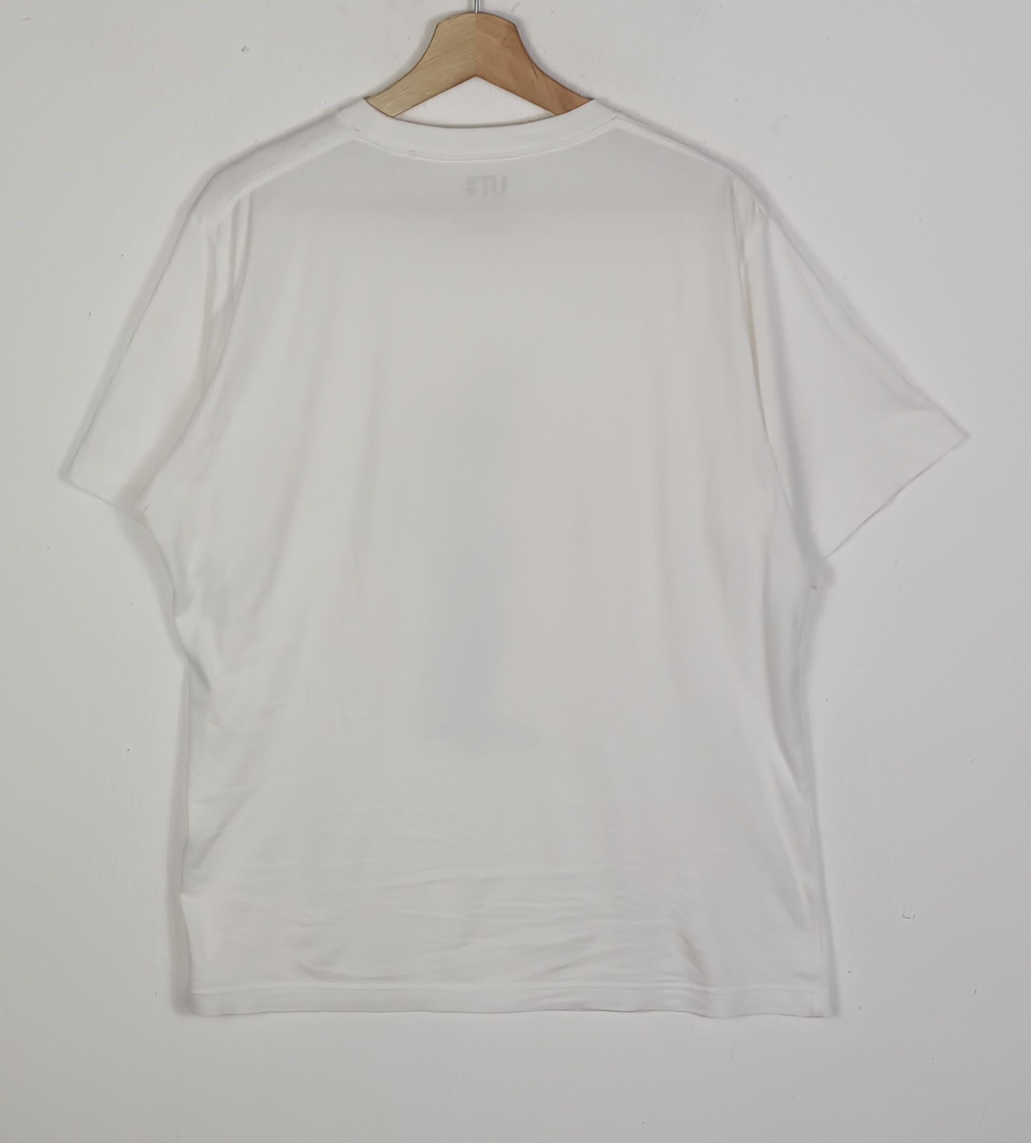 Japanese Brand × Uniqlo Peter saville louvre museum sculpture art statue uniqlo L Size US L / EU 52-54 / 3 - 4 Thumbnail
