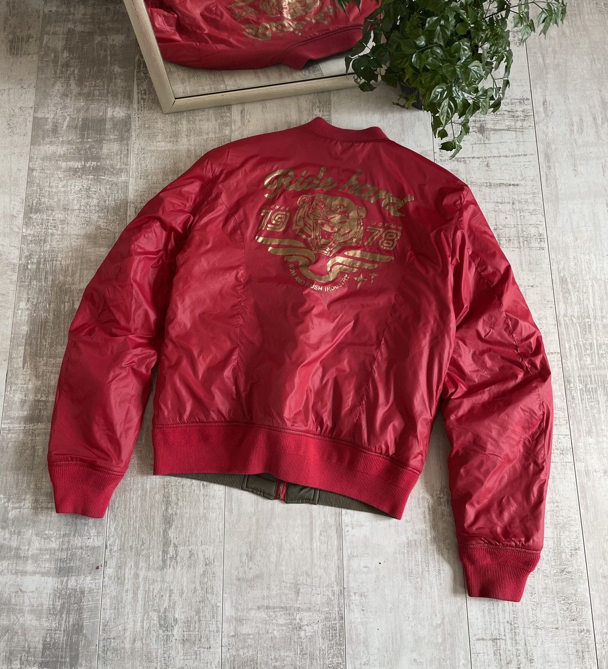 Diesel × Japanese Brand × Vintage Diesel Ride Hard Reversible Jacket Gold Tiger Logo Y2K RARE Size US L / EU 52-54 / 3 - 1 Thumbnail