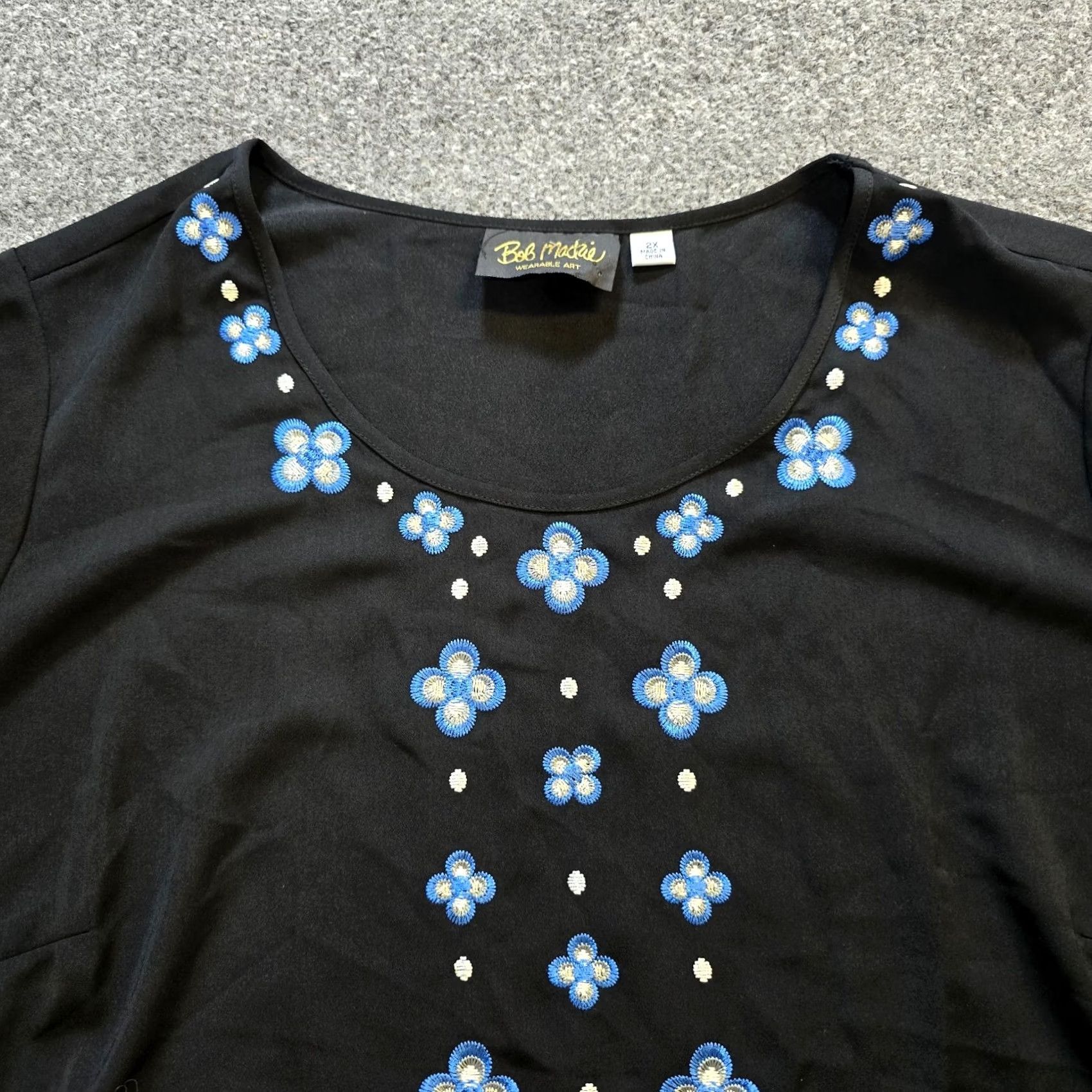 Bob Mackie Mackie Top Women 2X Black Blue Floral Embroidery Casual Classic Shirt Long Sleeve Regular Size Type Plus Size XXL / US 16-18 / IT 52-54 - 2 Thumbnail