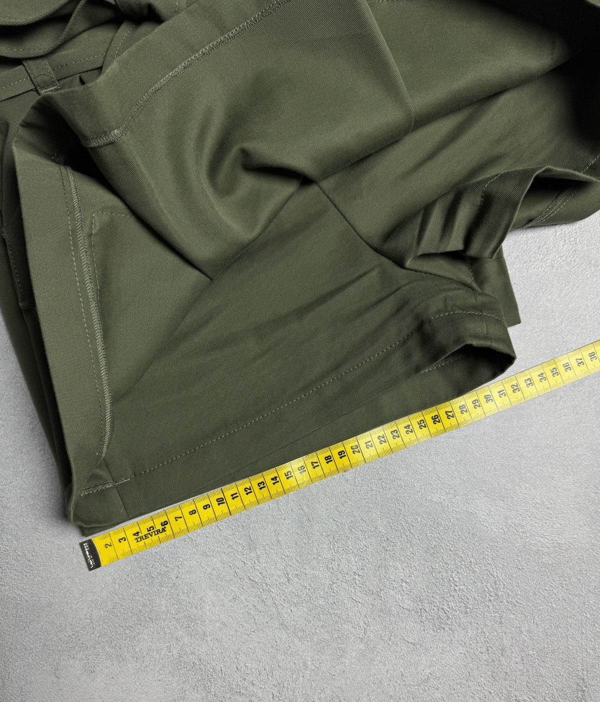 RED Valentino RED Valentino Cotton Wool Cargo Shorts size 36 Size 26" / US 2 / IT 38 - 21 Thumbnail