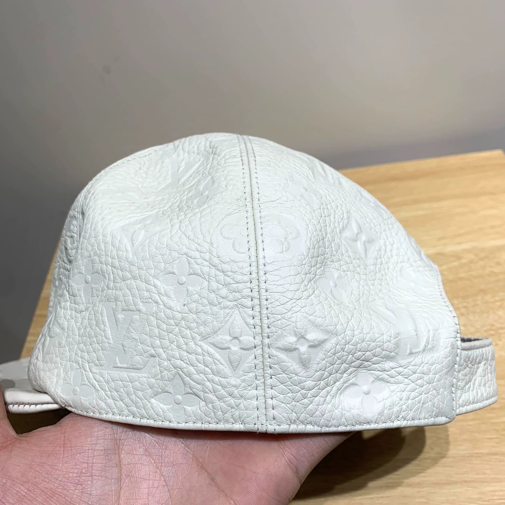 Louis Vuitton 99% new condition Louis Vuitton full leather baseball cap Size ONE SIZE - 5 Thumbnail