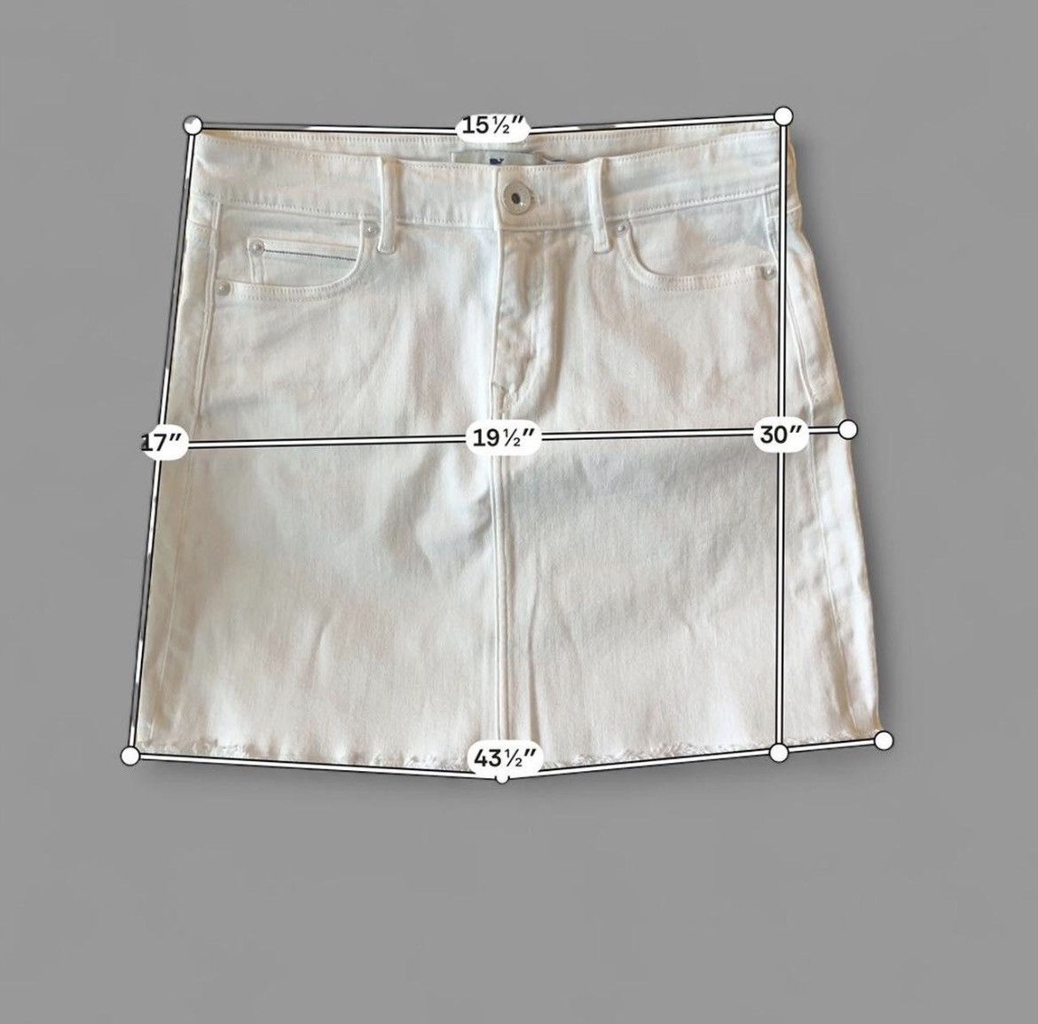 Vineyard Vines Vineyard Vines White Denim Raw Hem Mini Skirt - Size 8 Size 30" / US 8 / IT 44 - 3 Thumbnail