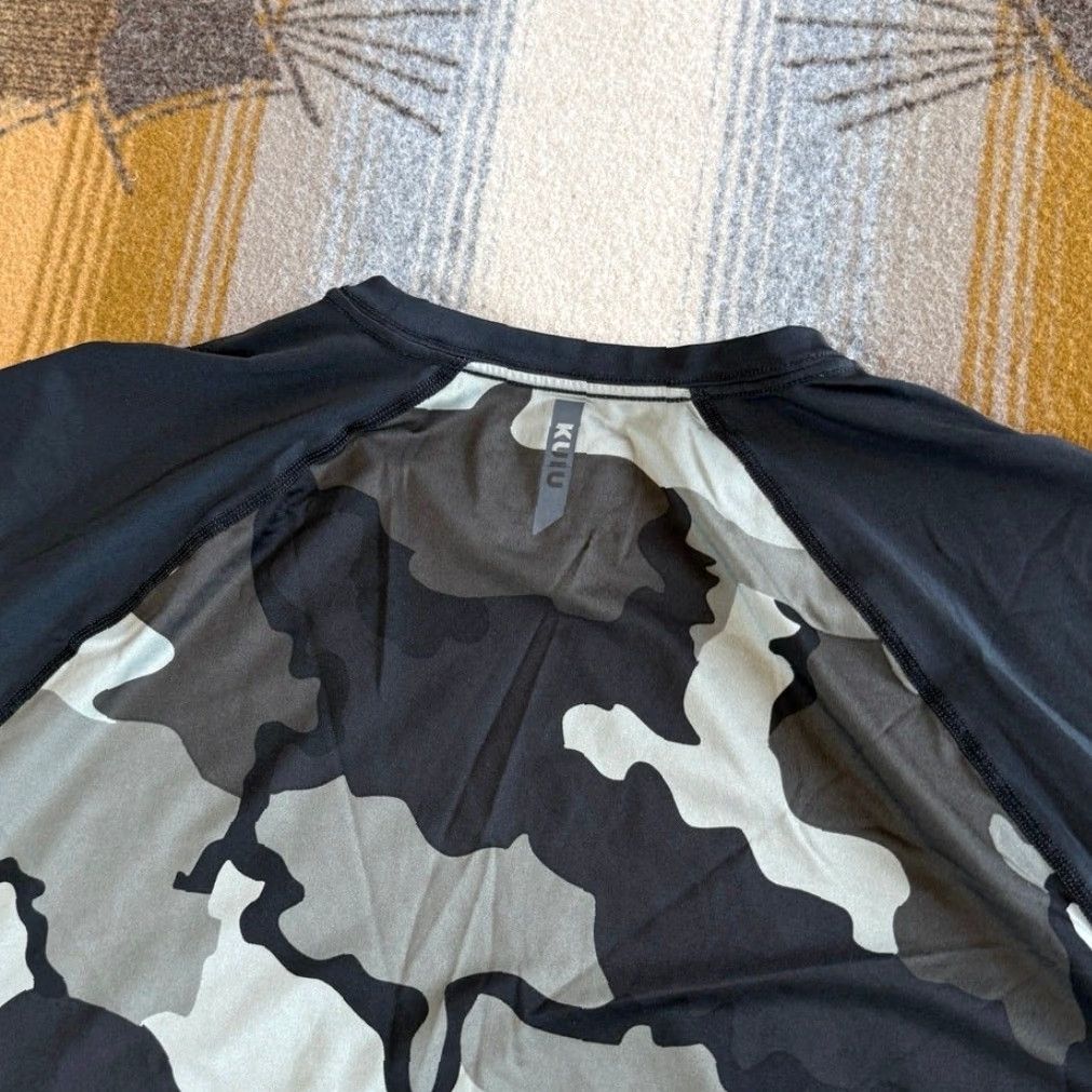 Vintage KUIU Shirt Camouflage Short Sleeve Men’s Medium Black Spandex Coolmax Wicking Hunting Short Sleeve Shirt Men’s Medium Size US M / EU 48-50 / 2 - 5 Thumbnail