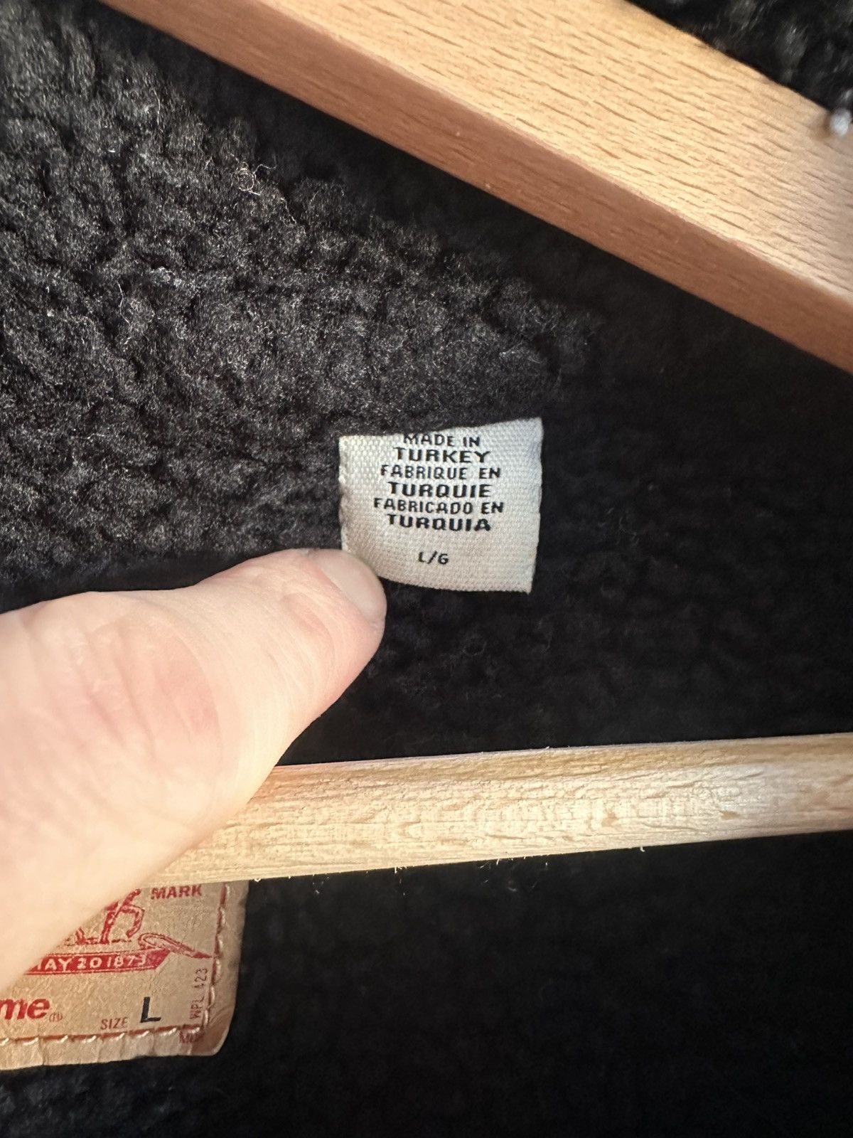 Levi's × Supreme Supreme Levi’s Bleached Sherpa Trucker Jacket Size US L / EU 52-54 / 3 - 8 Thumbnail