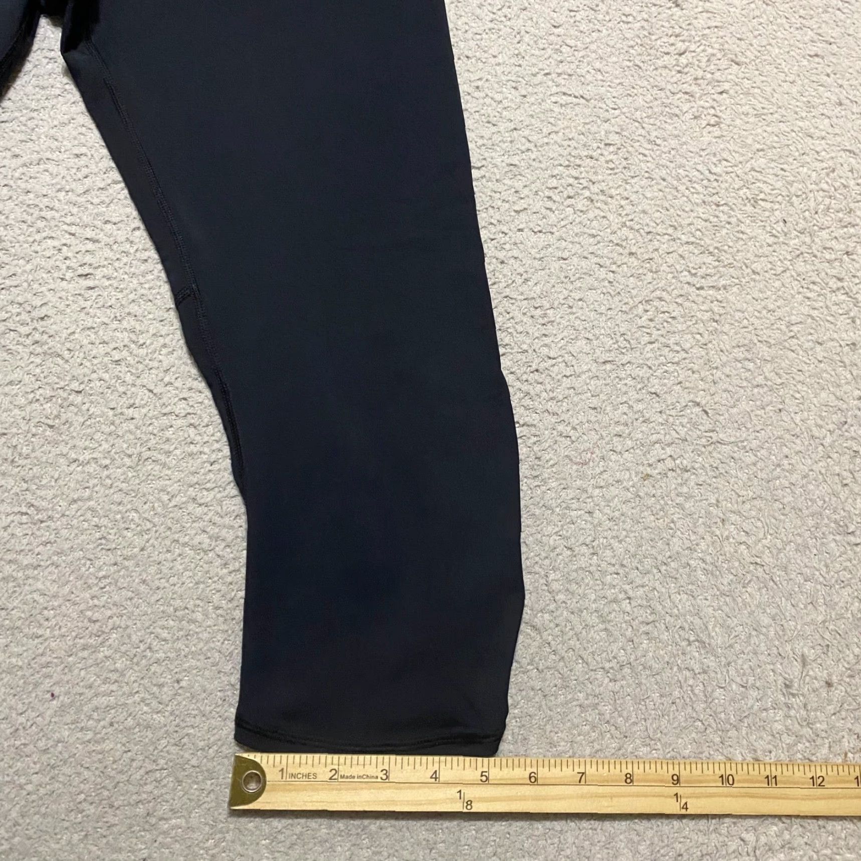 Under Armour Under Armour Womens Pants Medium Black Capri Cropped Yoga Gym Activewear Regular M Black Nylon Spandex Pockets Heatgear 90s? Size 32" / US 10 / IT 46 - 5 Thumbnail