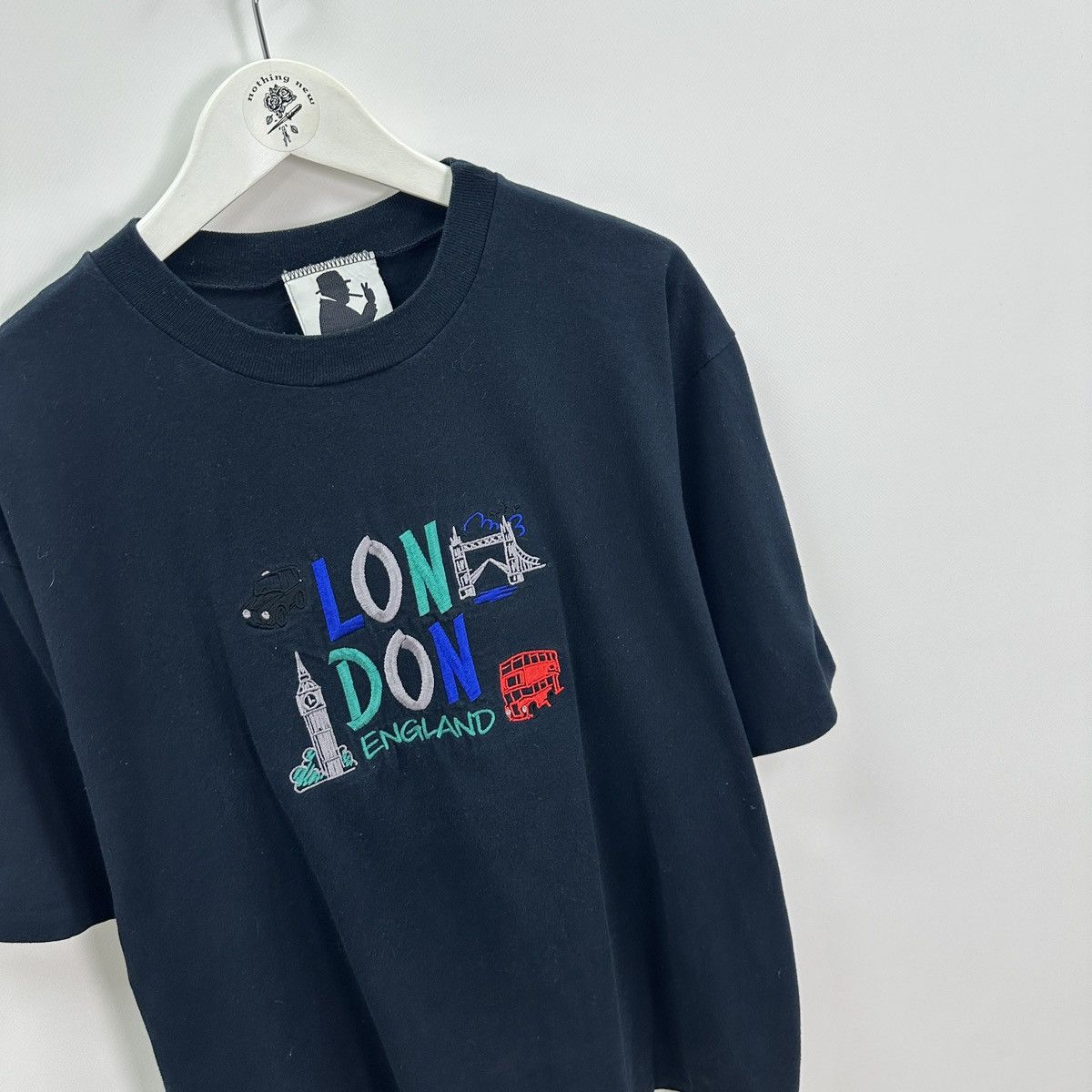 Vintage Vintage 90s Churchill London Exclusive embroidered logo tee Size US L / EU 52-54 / 3 - 4 Thumbnail
