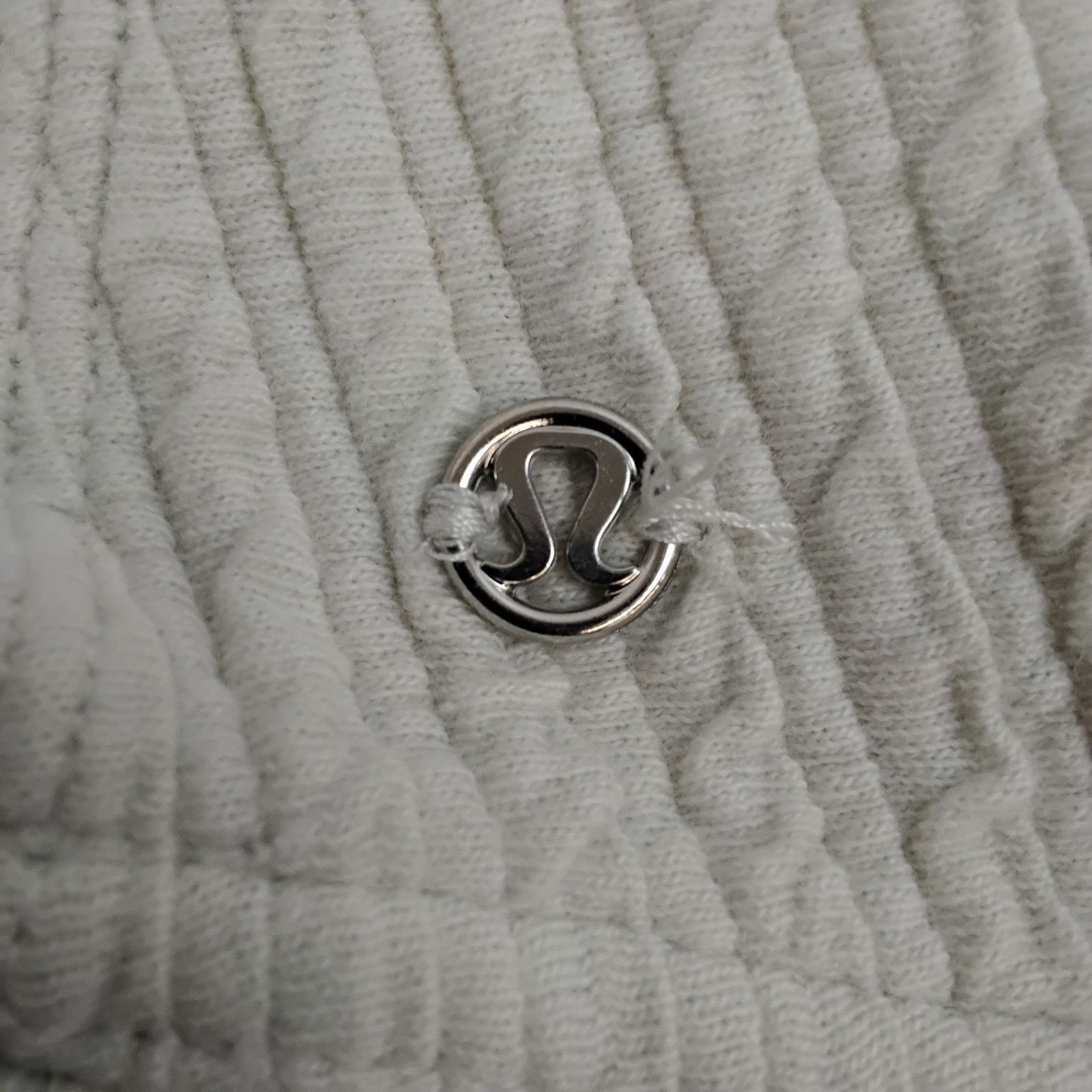 Lululemon Lululemon Funnel-Neck Sweater Women's M White Athleisure Size M / US 6-8 / IT 42-44 - 7 Thumbnail