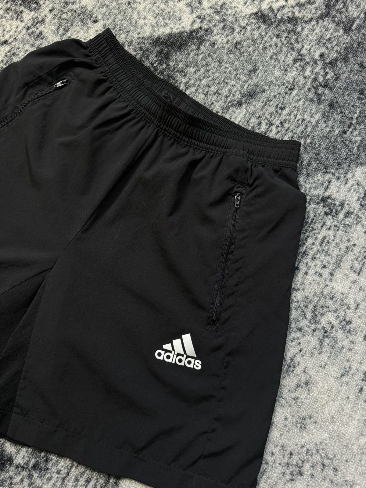 Adidas Vintage Adidas Shorts Sportswear Aeroready Designed 2 Move Size US 30 / EU 46 - 2 Thumbnail