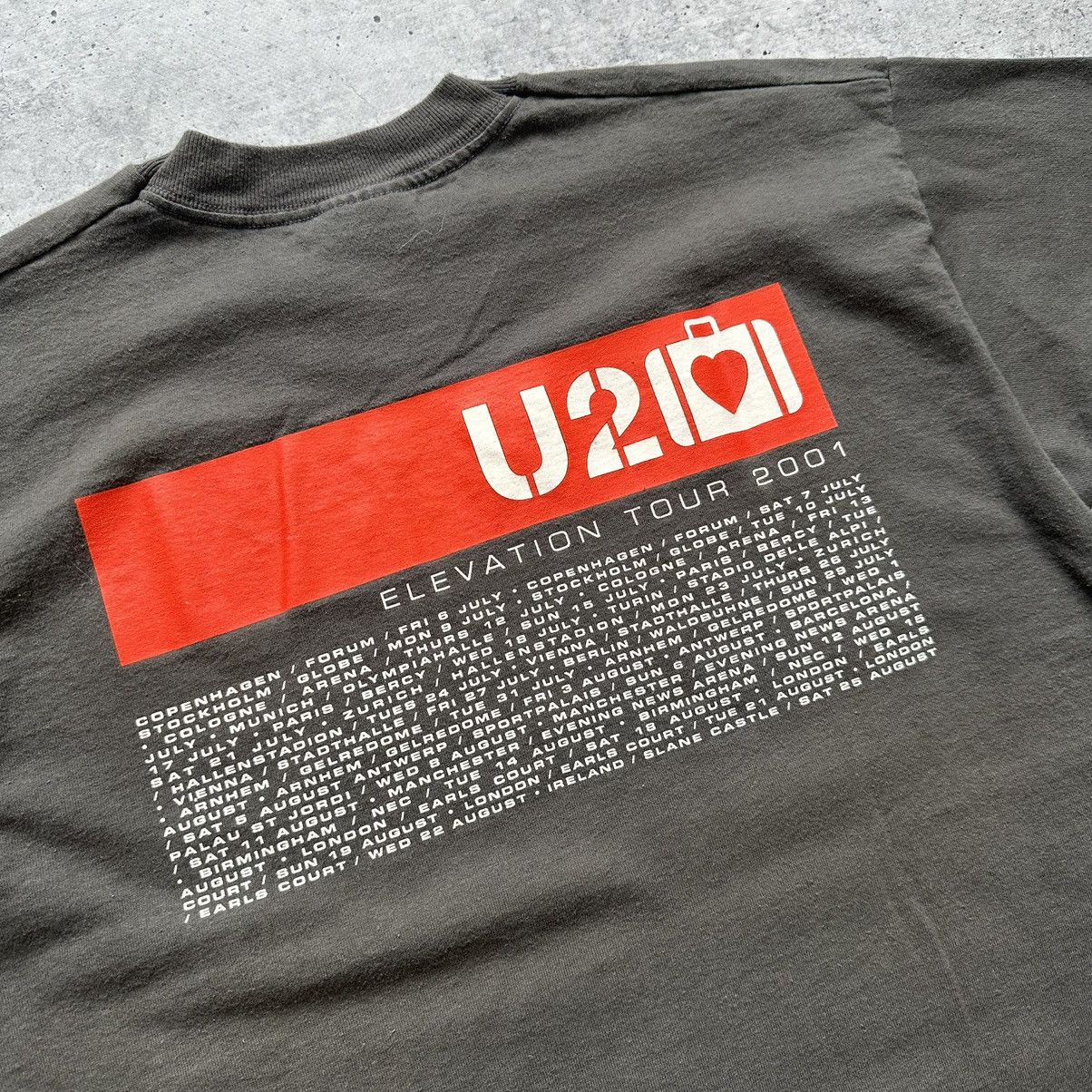 Vintage Vintage 00s U2 Elevation 2001 Tour T-shirt Men’s Size M Size US M / EU 48-50 / 2 - 15 Thumbnail