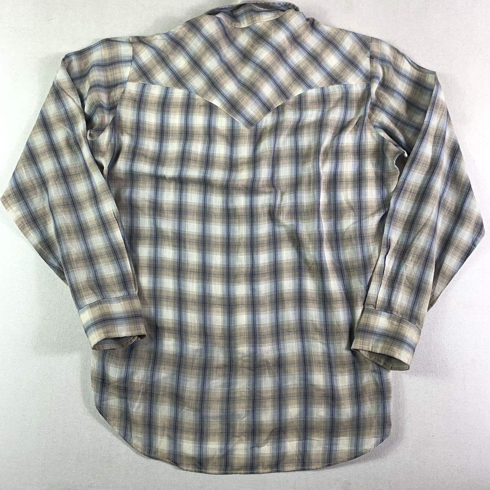 Levi's VINTAGE Levi Strauss Western Shirt Plaid Pearl Snap White Big E Tag Size Med Men Long Sleeve Blue Pattern Saw Tooth Button-Up Regular" Size US M / EU 48-50 / 2 - 7 Thumbnail