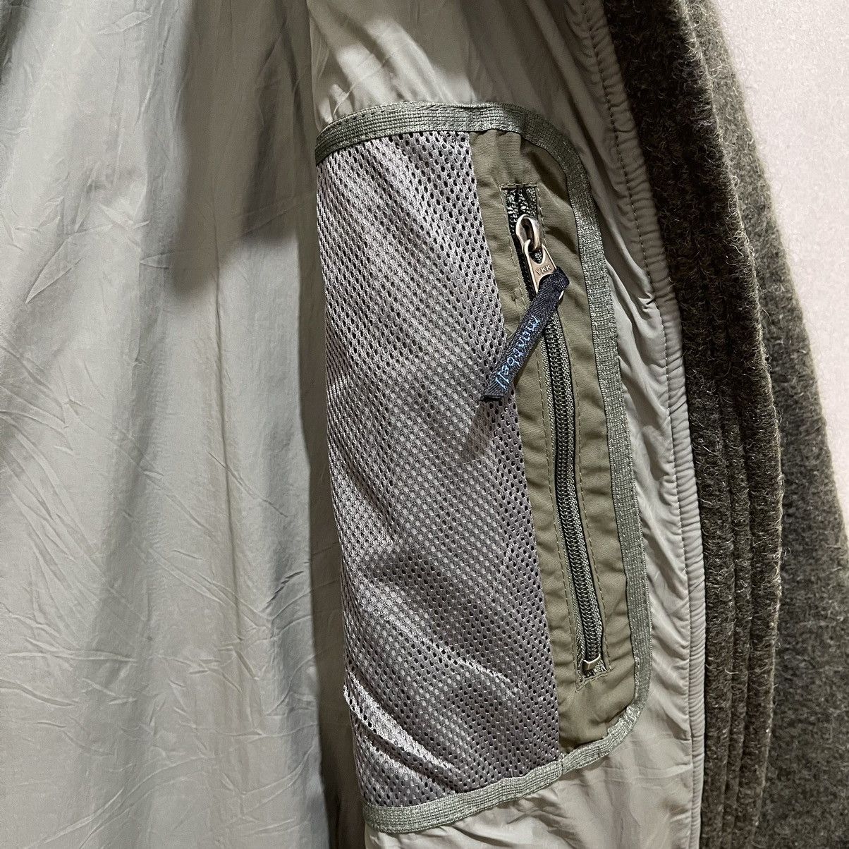 Montbell × Vintage Vintage Mont Bell Wool Zipper Outdoor Jacket Size US L / EU 52-54 / 3 - 18 Thumbnail