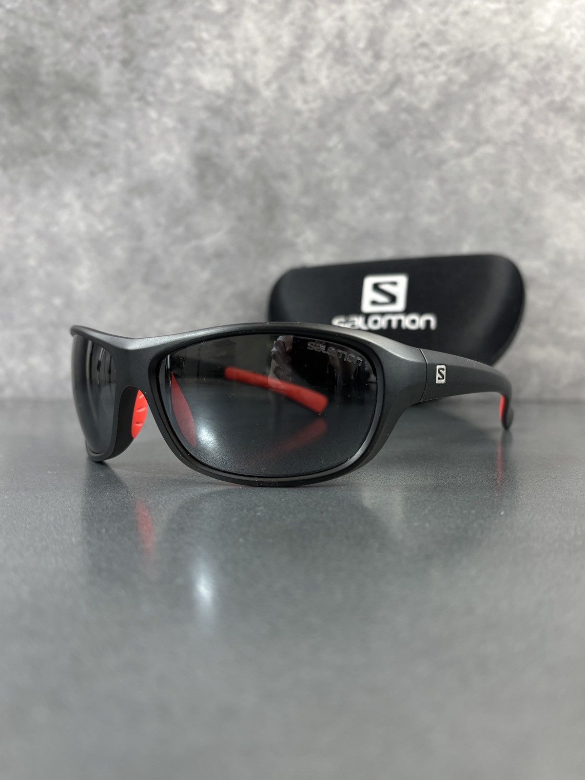 Salomon × Vintage 2000s Salomon Sunglasses Y2K Vintage Sport Wrap Case Italy Size ONE SIZE - 1 Thumbnail