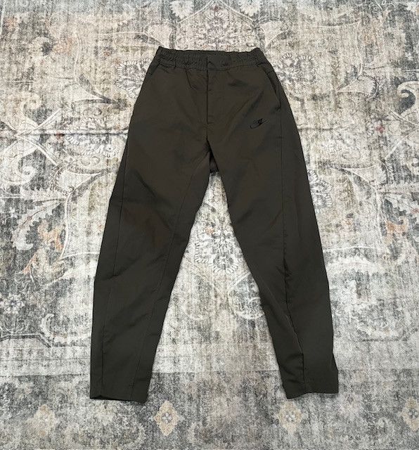 Nike Nike Lightweight Track Pants – Size S – Olive Green Size US 32 / EU 48 - 1 Thumbnail
