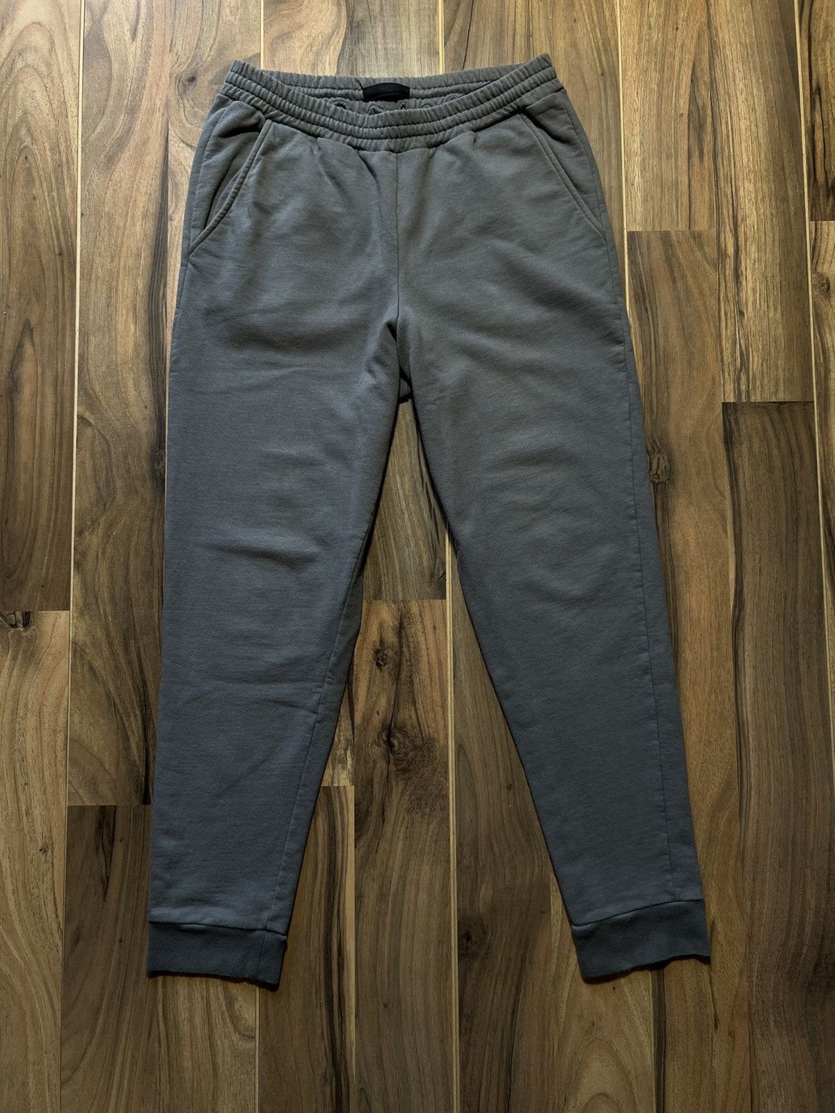 Prada Prada red tap pants joggers sweat Size US 30 / EU 46 - 5 Thumbnail
