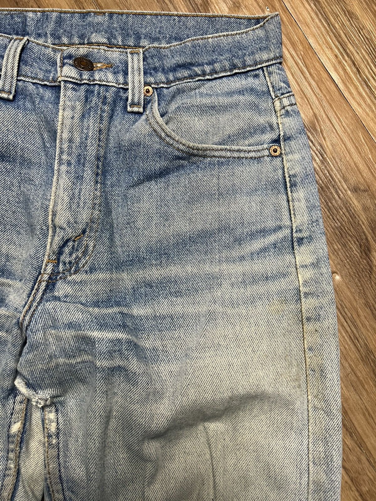 Levi's 90s Vintage Levi’s 505 Regular Fit Jeans - Made in USA (43) Size US 29 - 4 Thumbnail