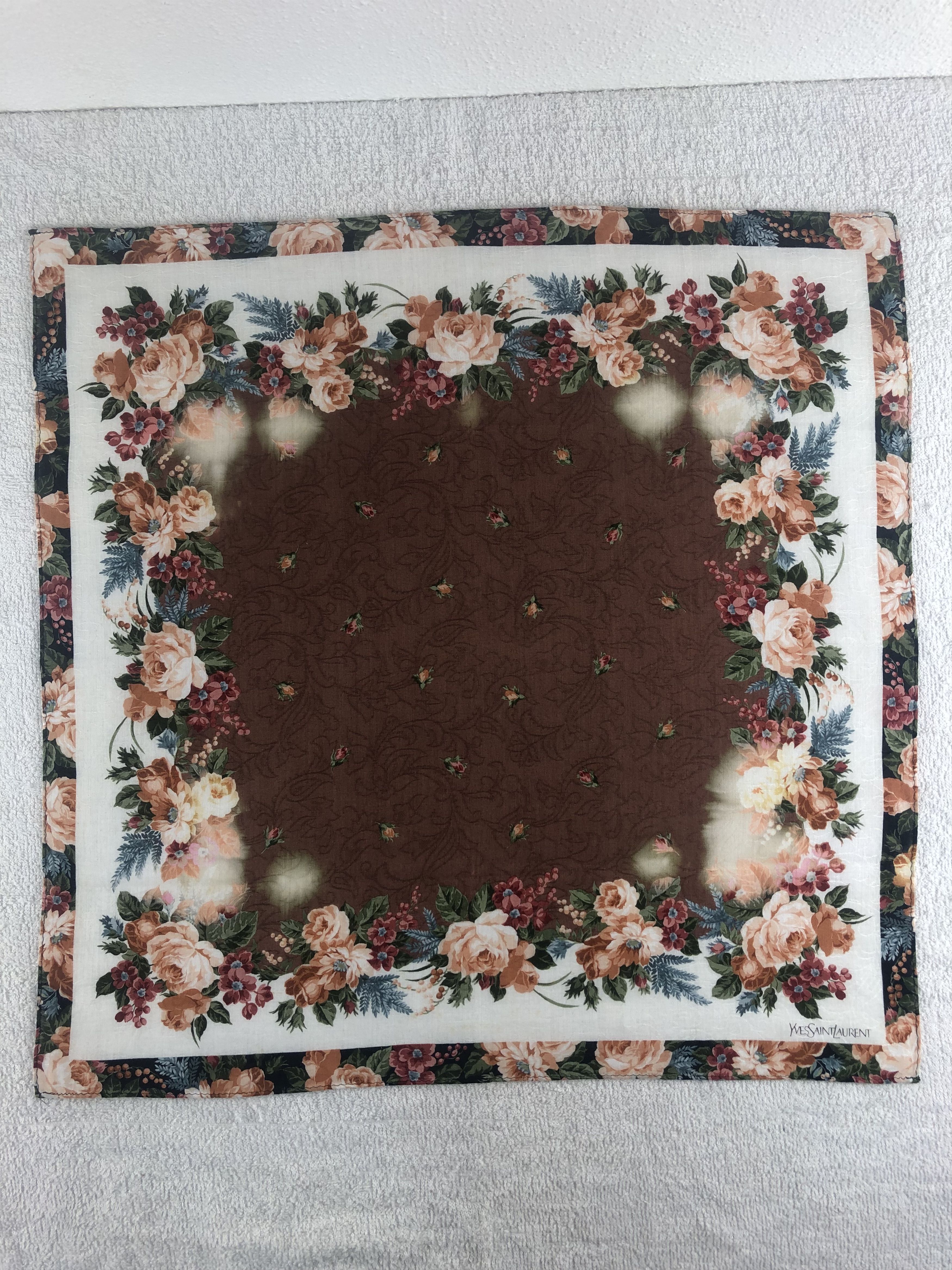 Yves Saint Laurent Yves Saint Laurent Handkerchief / Bandana / Neckerchief C258 Size ONE SIZE - 3 Thumbnail