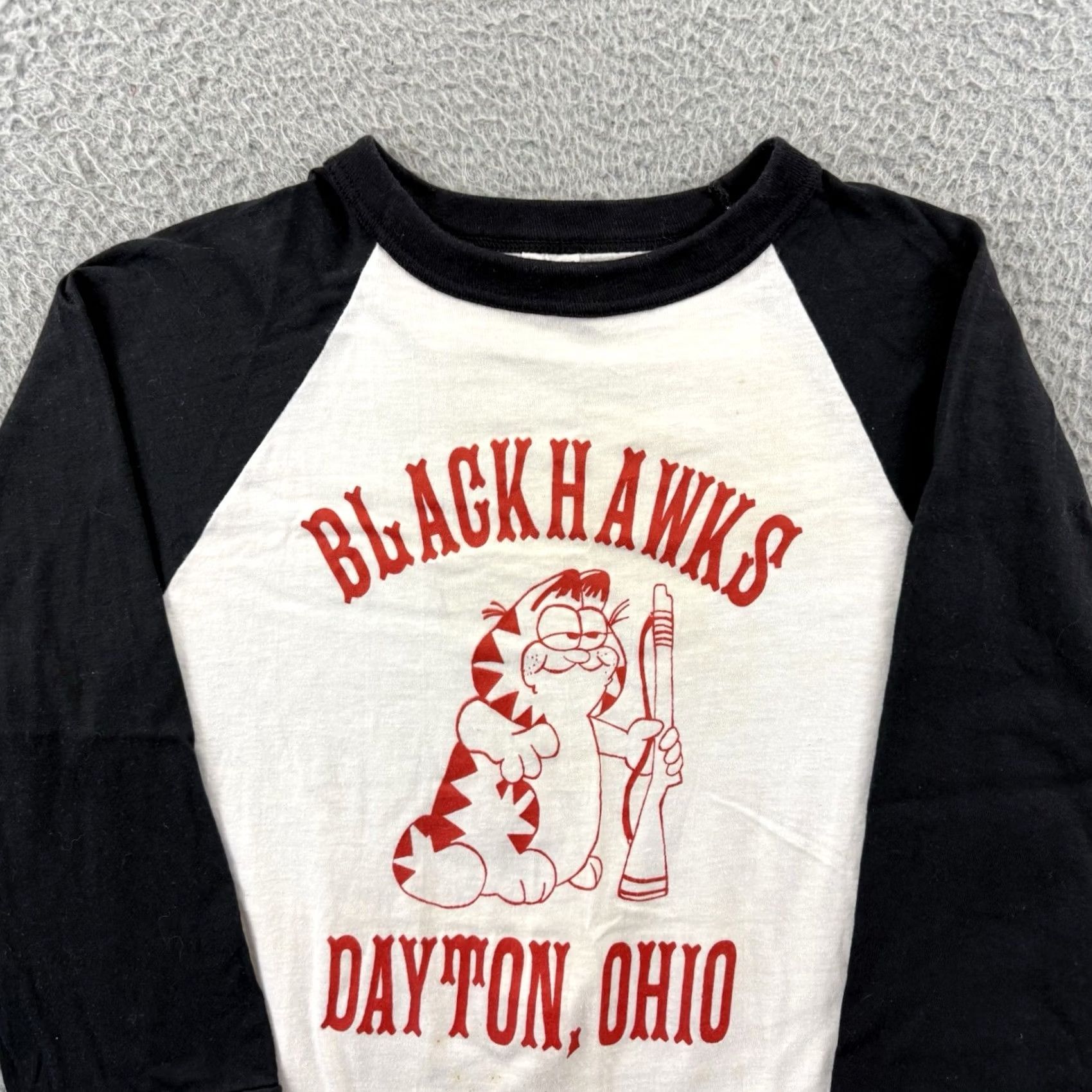 Vintage VINTAGE Dayton Ohio Blackhawks Shirt Adult Small White Raglan 70s Military USA Size US S / EU 44-46 / 1 - 3 Thumbnail