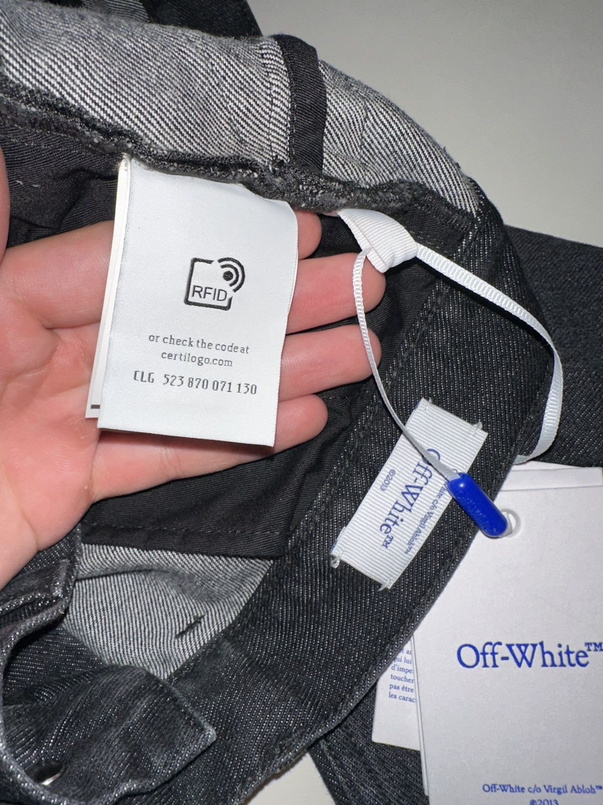 Off-White Off-White Arrows Tab Relax Round Jeans in Vintage Grey Size US 32 / EU 48 - 12 Thumbnail
