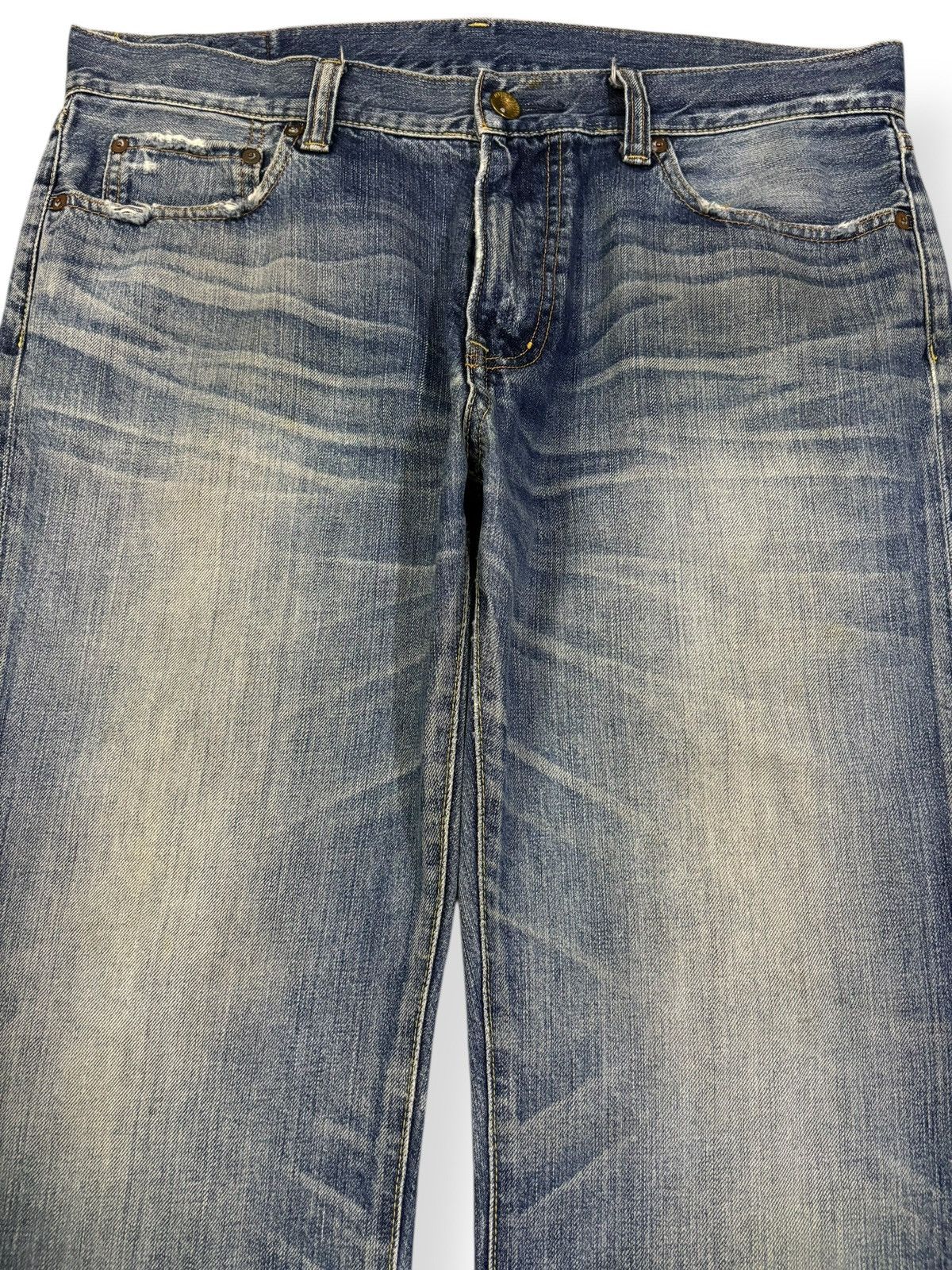 Undercover × Uniqlo Vintage Japanese Brand Uniqlo S002 Blue Wash Faded Jeans Size US 36 / EU 52 - 3 Thumbnail