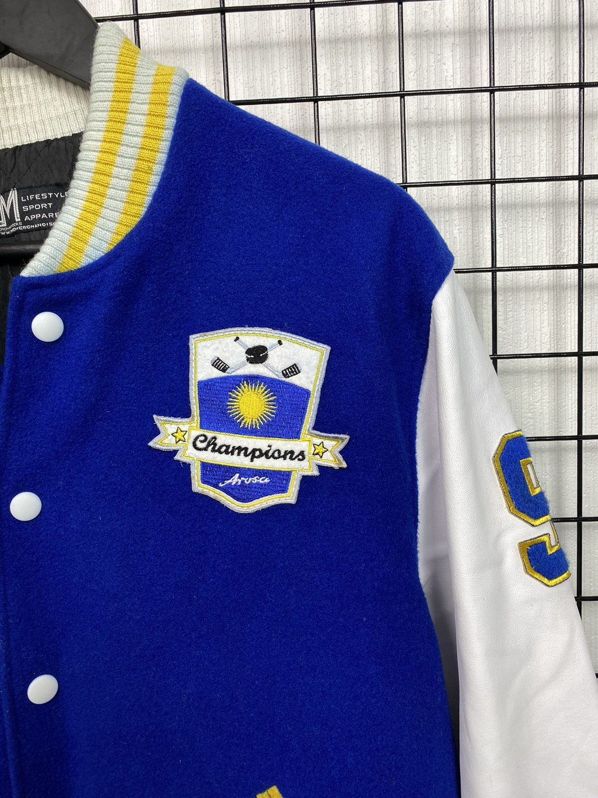 NHL EHC AROSA HOCKEY VARSITY JACKET Bomber OCHSNER SIZE S Size US S / EU 44-46 / 1 - 4 Thumbnail