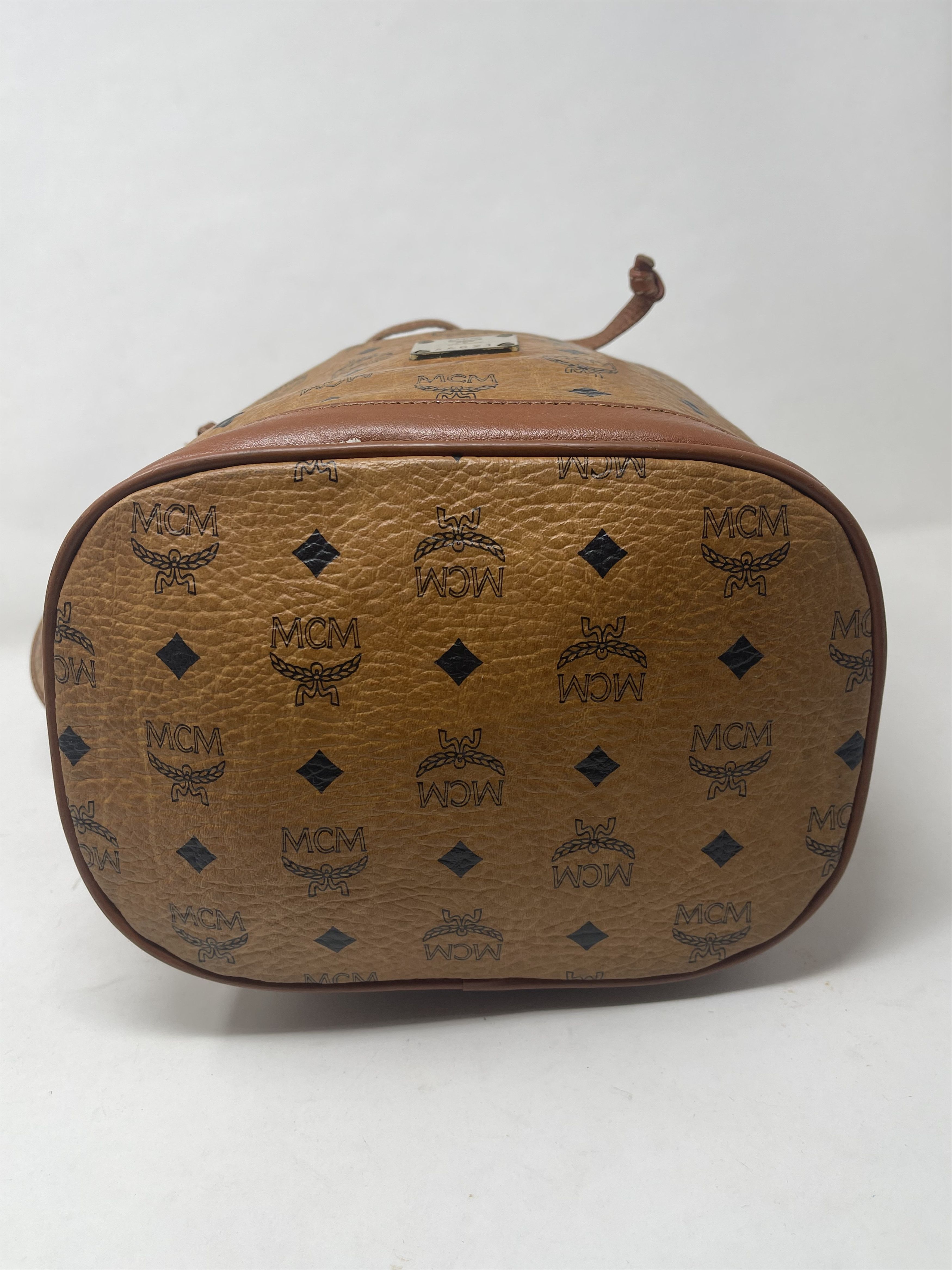 MCM Vintage MCM Cross Body Bucket Design Size ONE SIZE - 13 Thumbnail