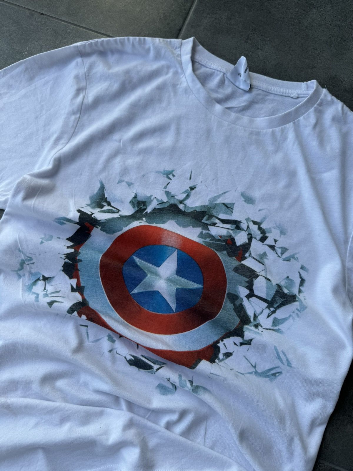 Marvel Comics Crazy Y2K Marvel Capitan America Mad Engine T shirt Size US L / EU 52-54 / 3 - 2 Thumbnail