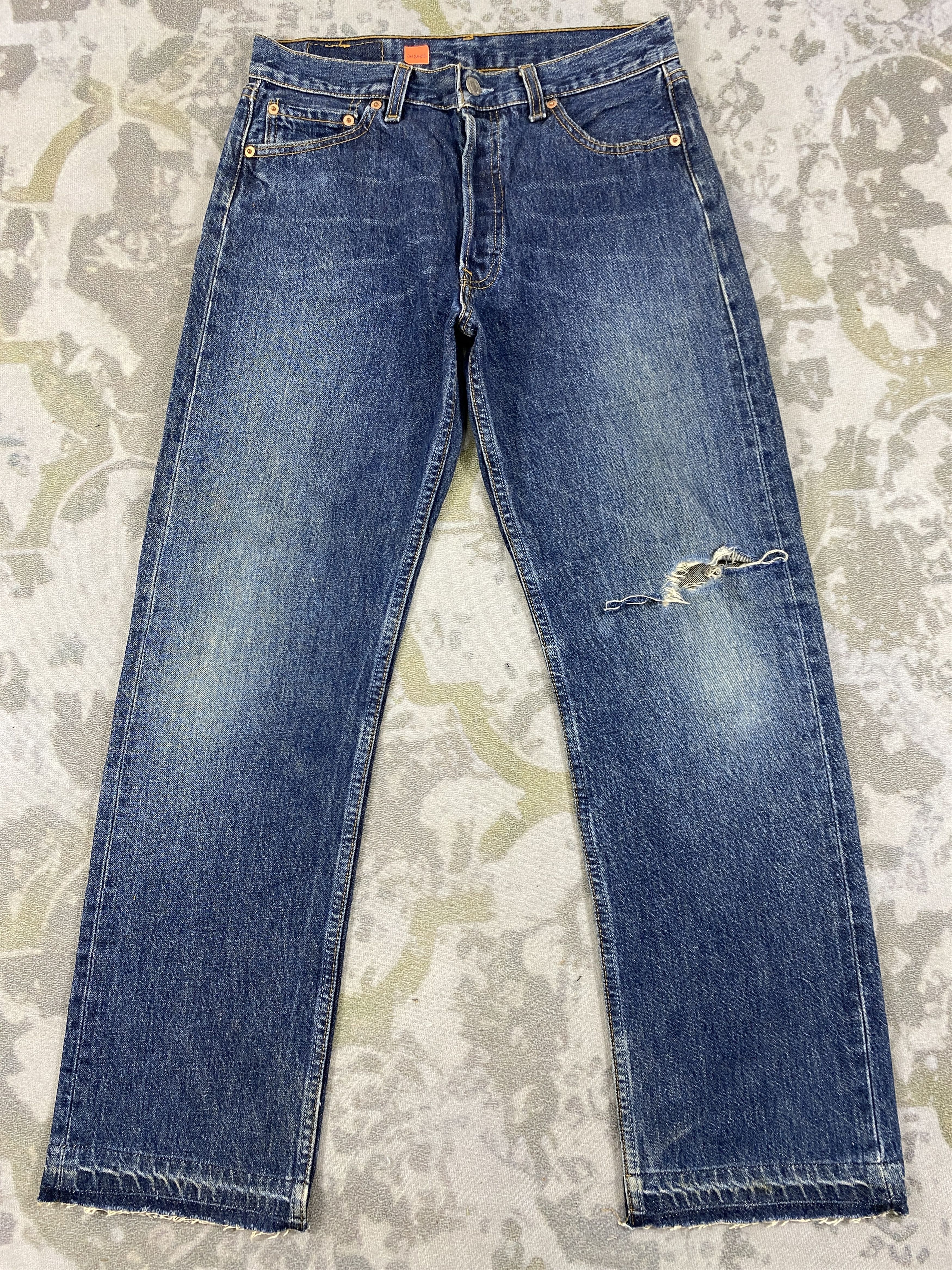 Levi's Vintage Clothing Distressed Blue Vintage Levi's 501 Jeans 29x27.5- JN3862 Size US 29 - 1 Thumbnail