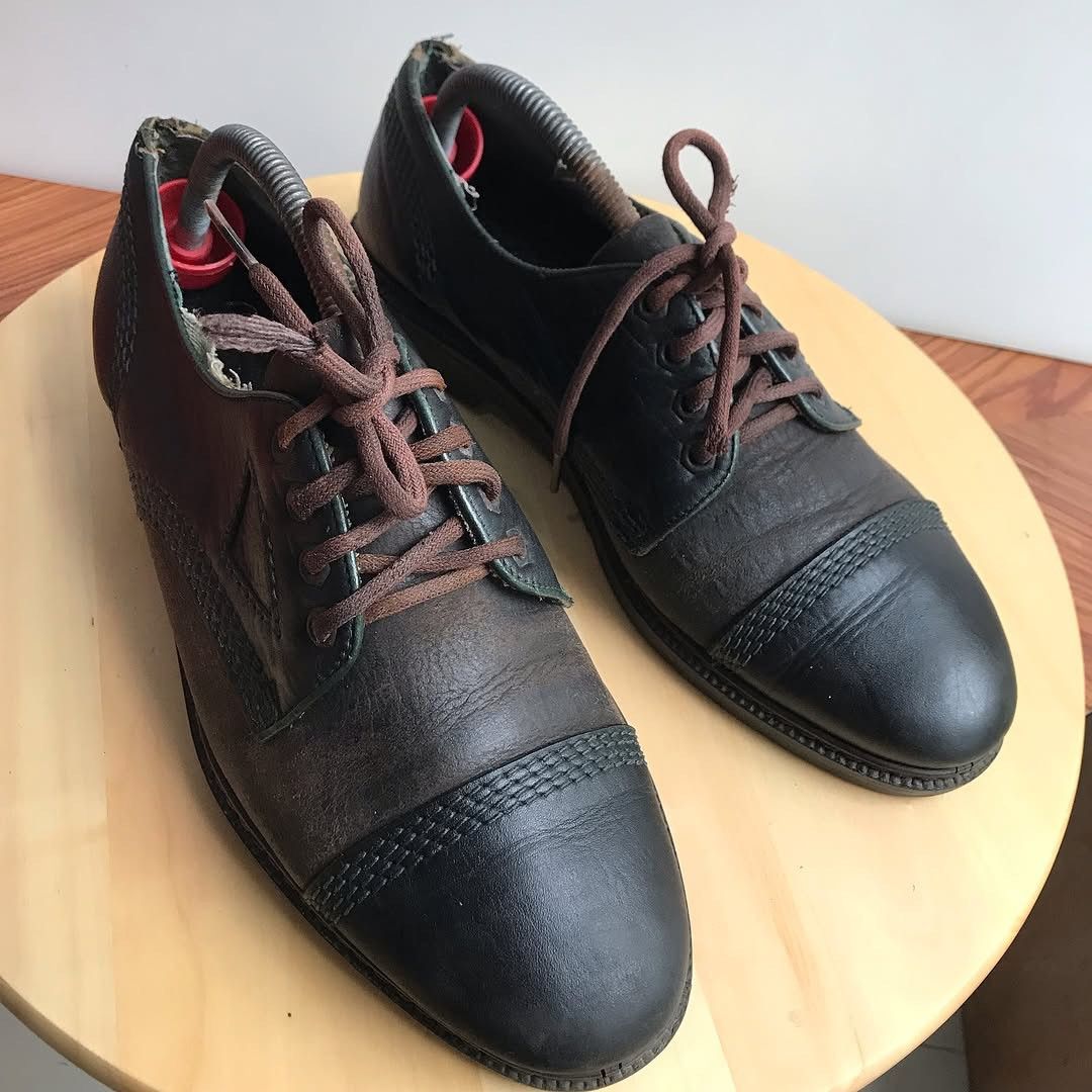 Leather × Vintage Vintage Austria oxford moctoe leather 3 hole low shoes blac Size US 8 / EU 41 - 8 Thumbnail