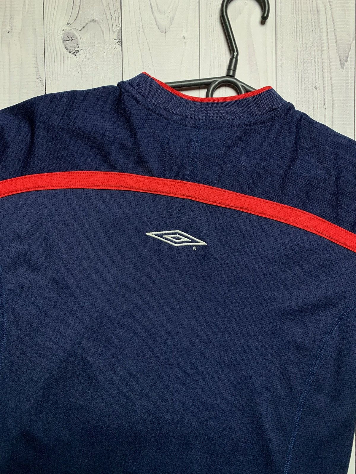Umbro × Vintage Vintage Umbro England soccer jersey size S rare Size US S / EU 44-46 / 1 - 6 Thumbnail