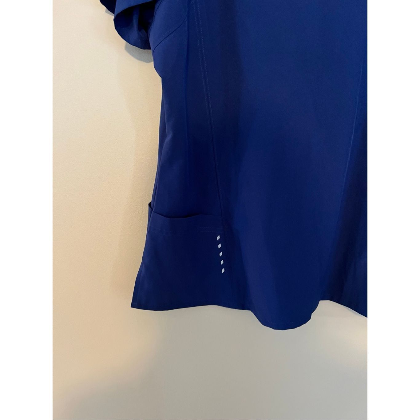 Other Barco One Blue Scrub Top Woman’s Size XL FLAWED-MARKS Size XL / US 12-14 / IT 48-50 - 8 Thumbnail
