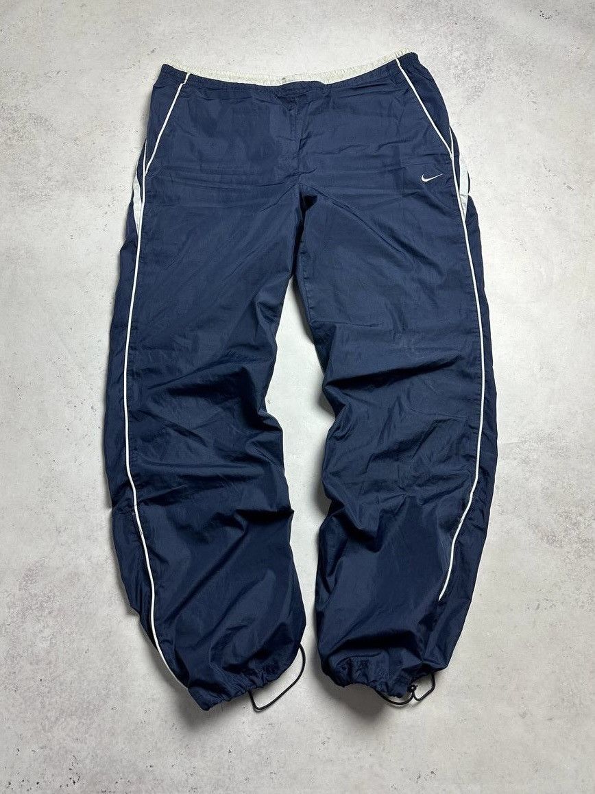 Nike × Vintage Vintage Nike Swoosh Baggy Nylon Trackpants Y2K L Size US 34 / EU 50 - 1 Thumbnail
