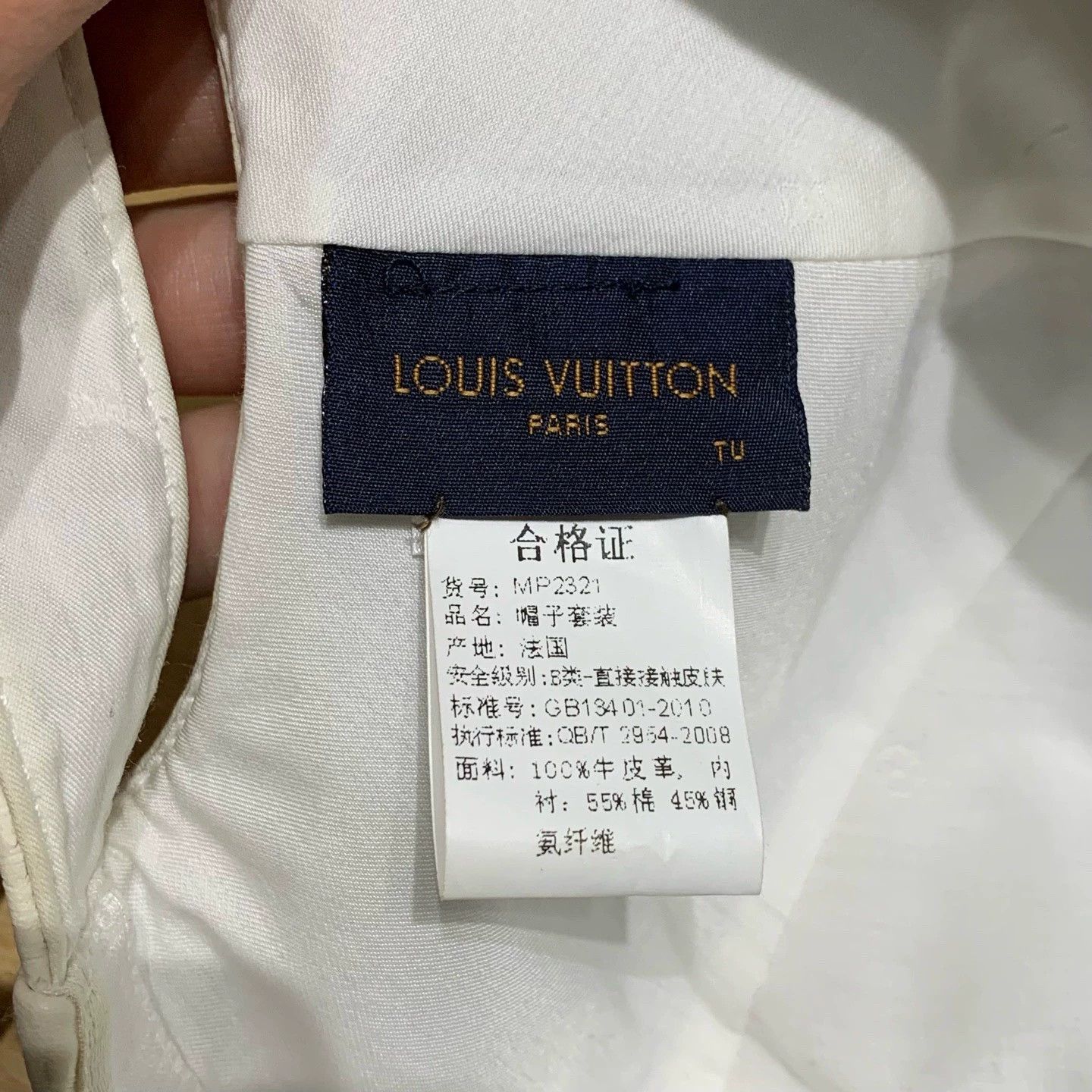 Louis Vuitton 99% new condition Louis Vuitton full leather baseball cap Size ONE SIZE - 9 Thumbnail