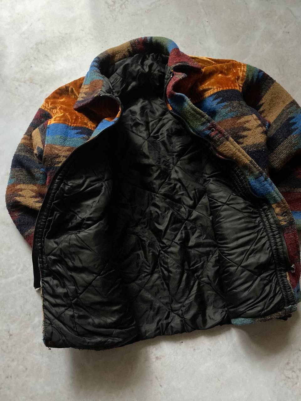 Cowboy Equipment × Vintage Vintage 90s Aztec Navajo Vestern Work carpet Jacket Size US L / EU 52-54 / 3 - 3 Thumbnail