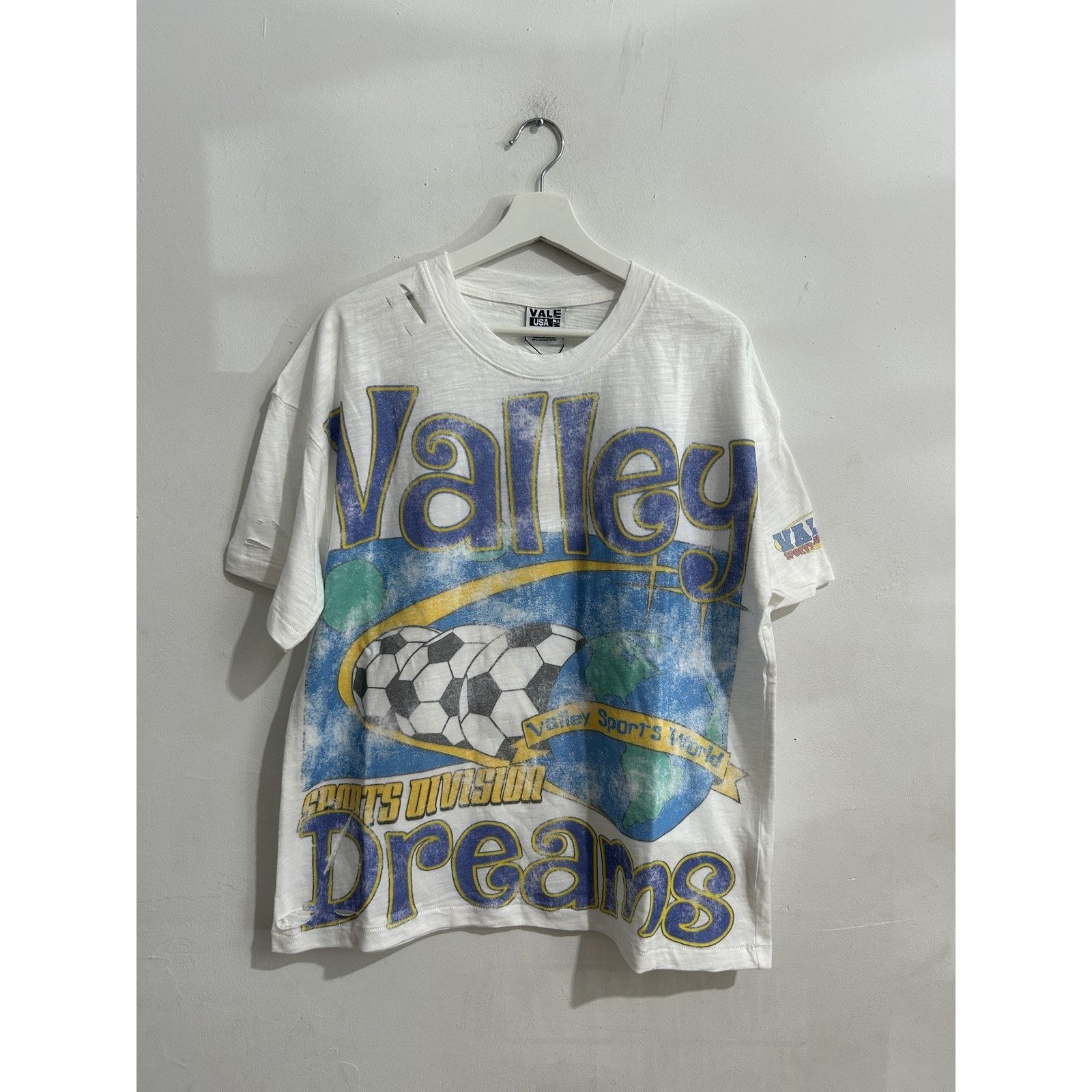 Vale VALE FOREVER FUTBALL TEE WHITE SIZE MEDIUM NEW Size US M / EU 48-50 / 2 - 1 Thumbnail