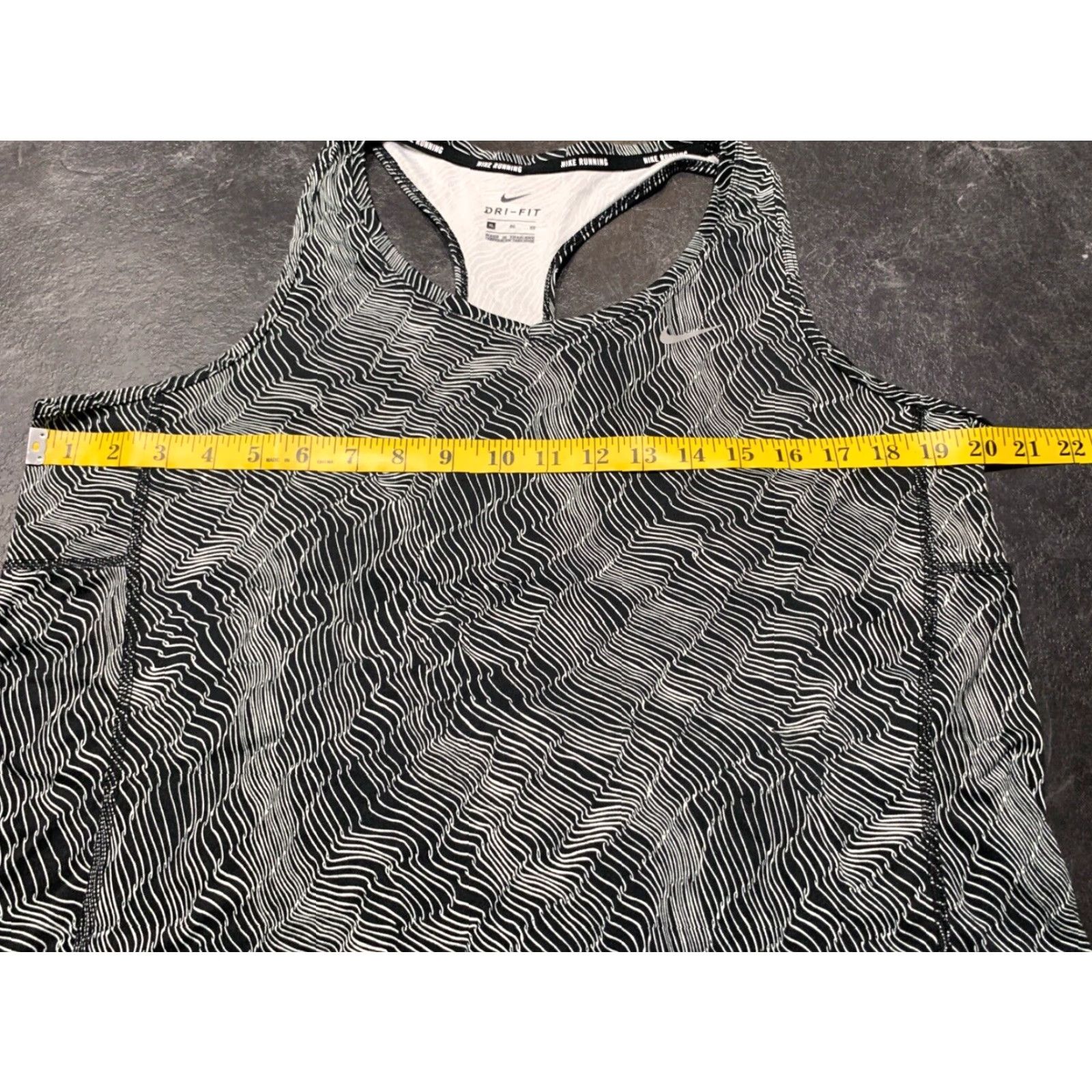 Nike Nike Dri-Fit Miler Tank Top Women XL Black Racerback Athletic Activewear Size XL / US 12-14 / IT 48-50 - 7 Thumbnail