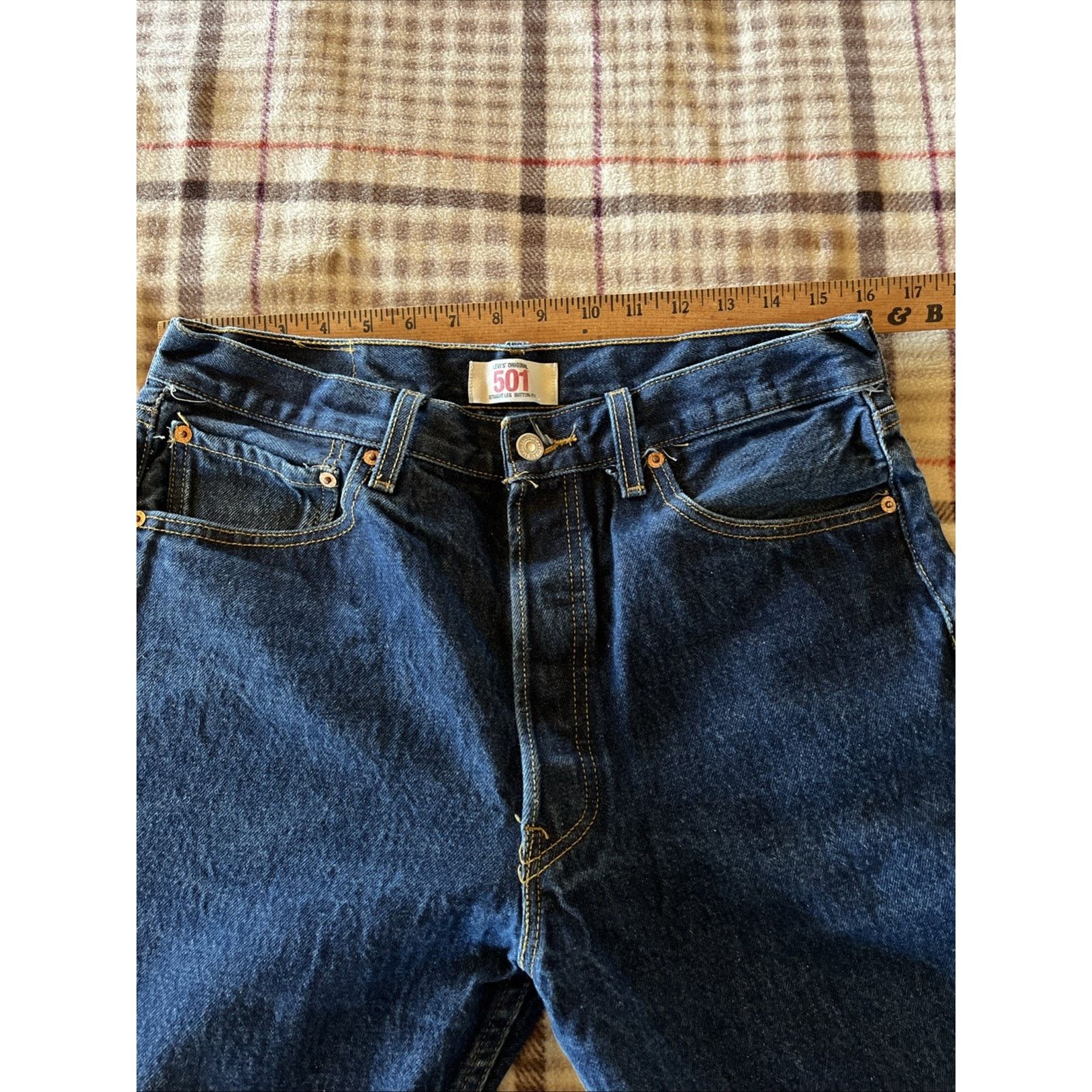 Levi's Vtg Levis 501xx Jeans Blue Denim Button Med Wash Mens 32x31 Size US 32 / EU 48 - 11 Thumbnail