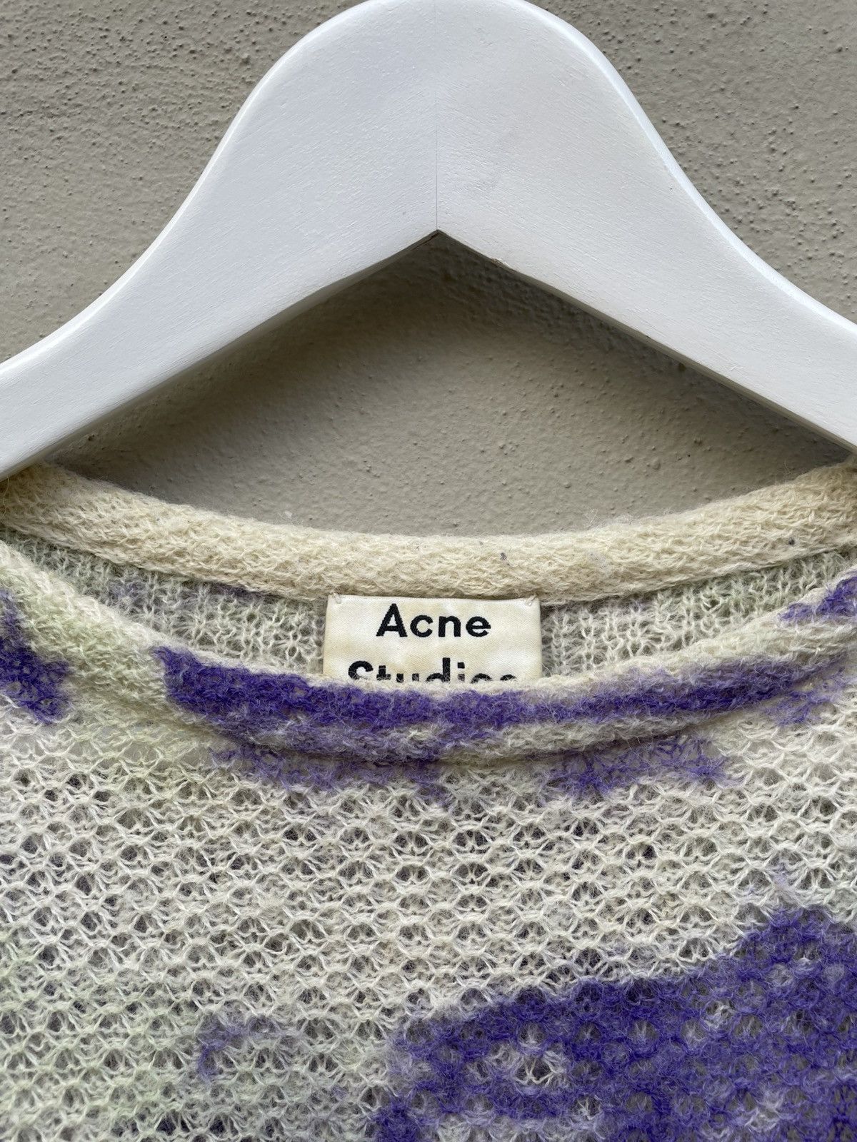 Acne Studios Acne Studios FW19 purple scribble rave poster knit sweater Size US L / EU 52-54 / 3 - 3 Thumbnail