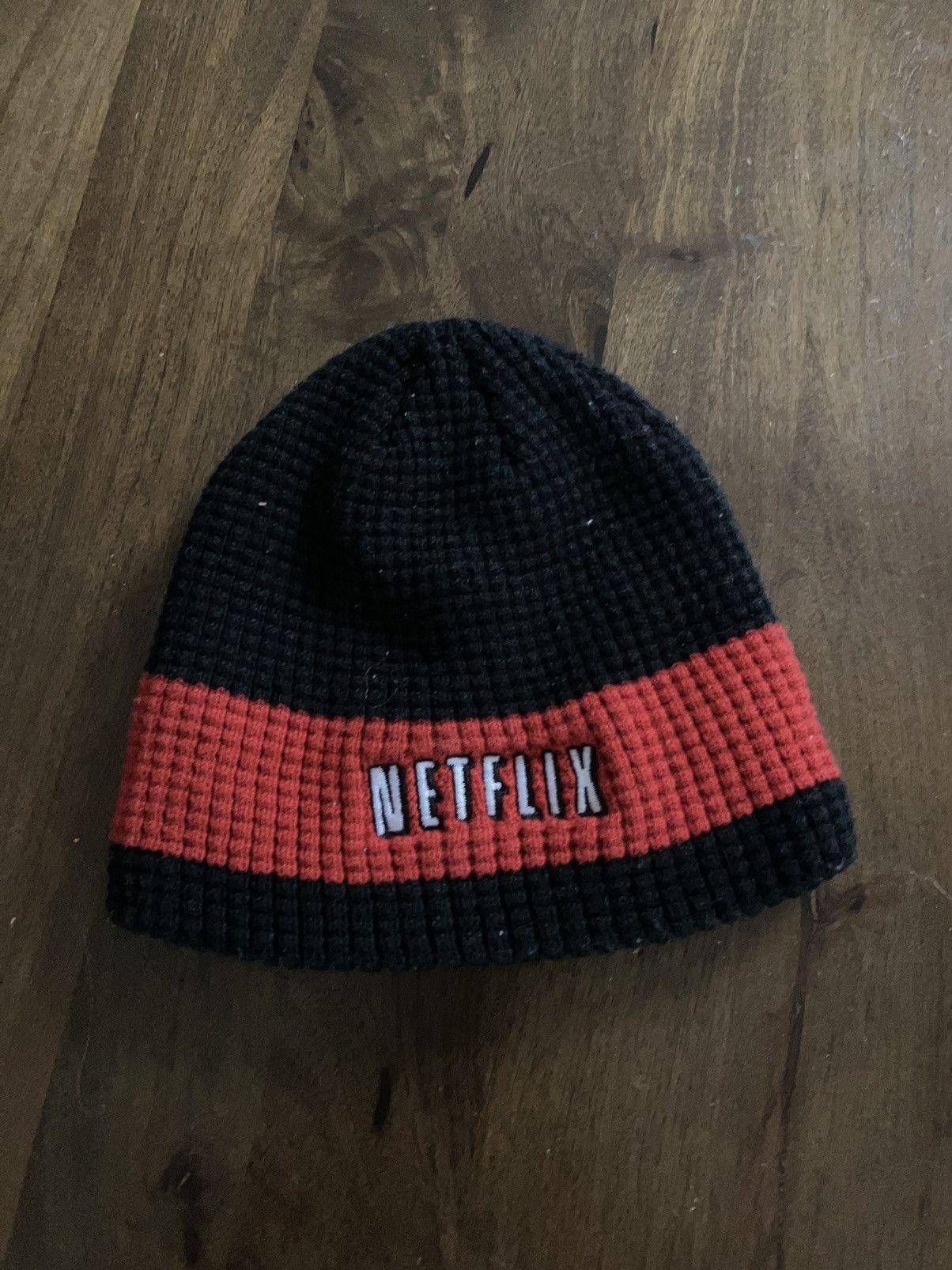 Other Netflix SpellOut Beanie Adult One Size Black Red Size ONE SIZE - 1 Thumbnail