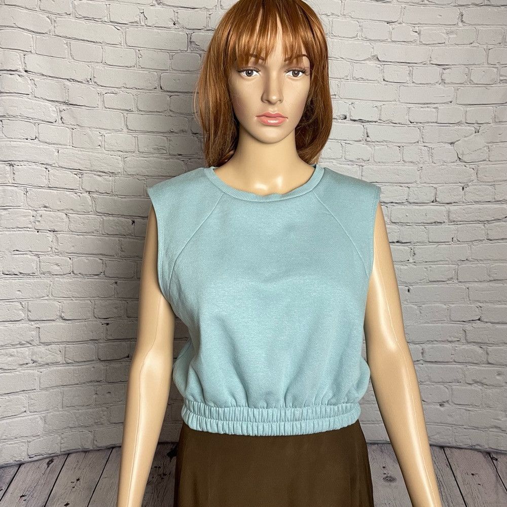 Zara NWT New Zara Cropped Baby Blue Sleeveless Sweatshirt Size M Size M / US 6-8 / IT 42-44 - 1 Thumbnail