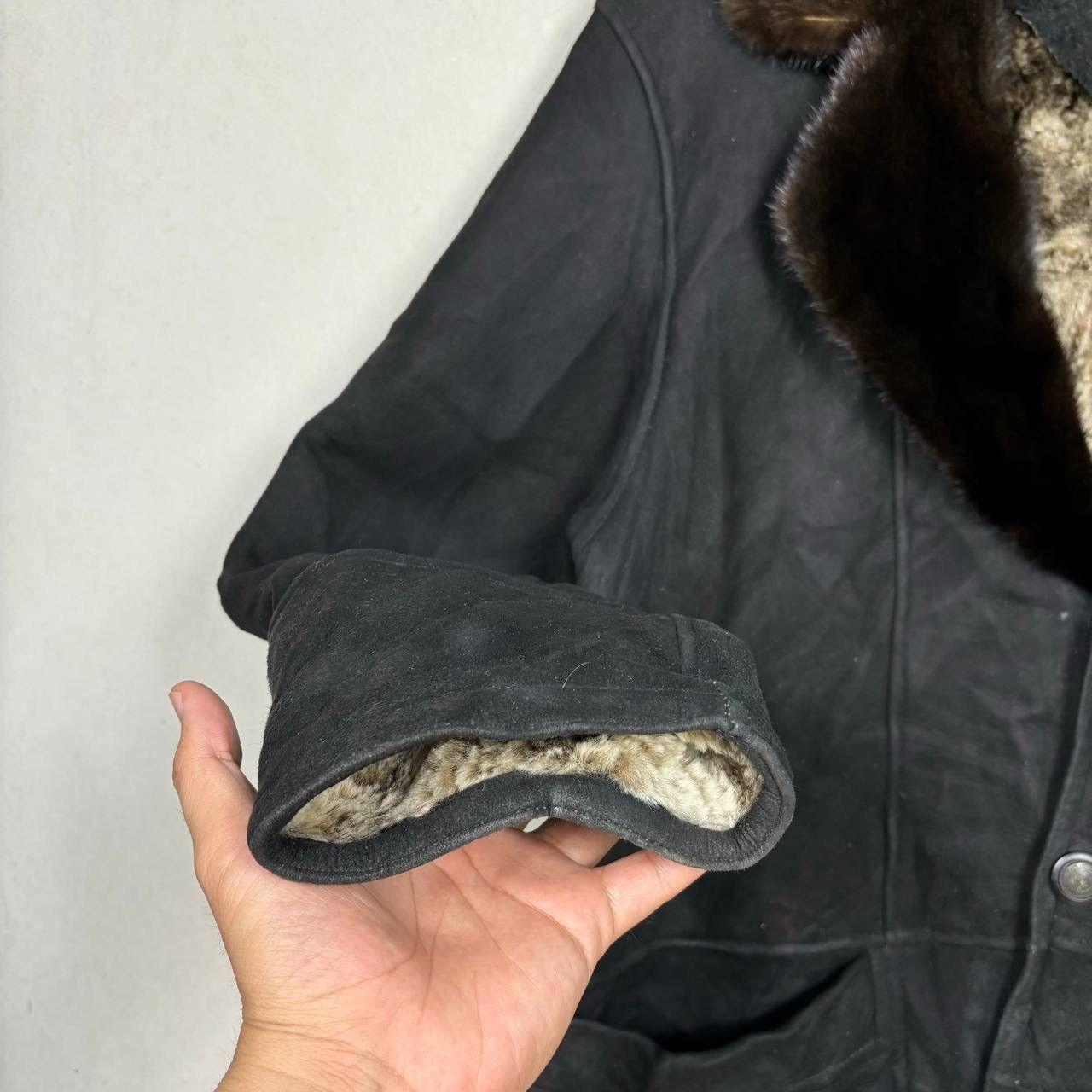 Yves Saint Laurent Yves Saint Laurent Suede Leather With Fur Black Jacket Size US L / EU 52-54 / 3 - 5 Thumbnail