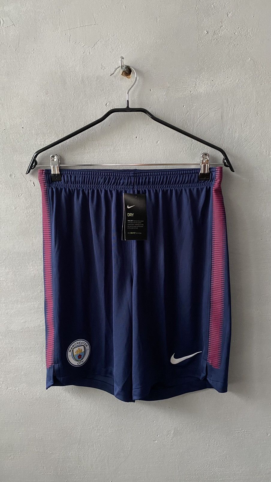 Nike Manchester City shorts Size US 32 / EU 48 - 1 Thumbnail