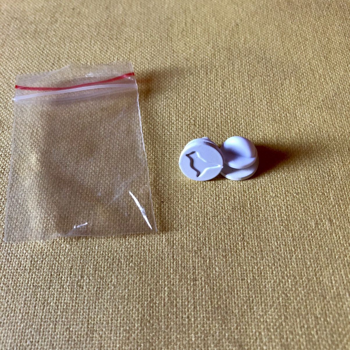 Other Happy Dots Dove MDMA XTC Pin Size ONE SIZE - 1 Thumbnail