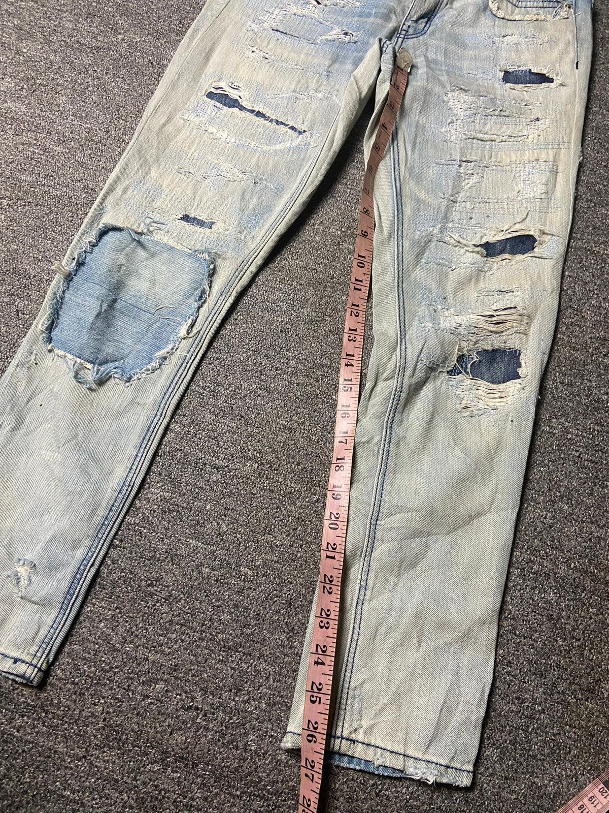 American Eagle Outfitters American Eagle Distressed Denim Ripped Jeans (152) Size US 27 - 6 Thumbnail