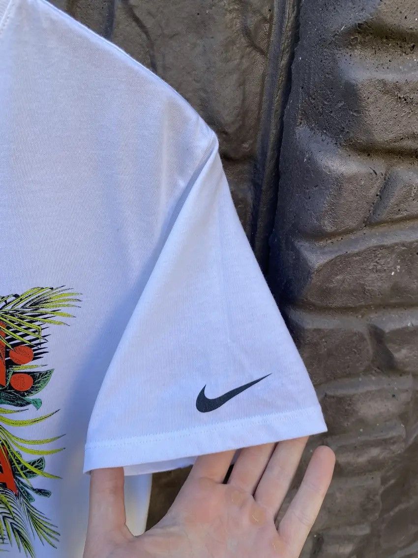 Nike × Vintage Vintage Nike Basketball x Kobe Brayant Caution Black Mamba Size US M / EU 48-50 / 2 - 7 Thumbnail