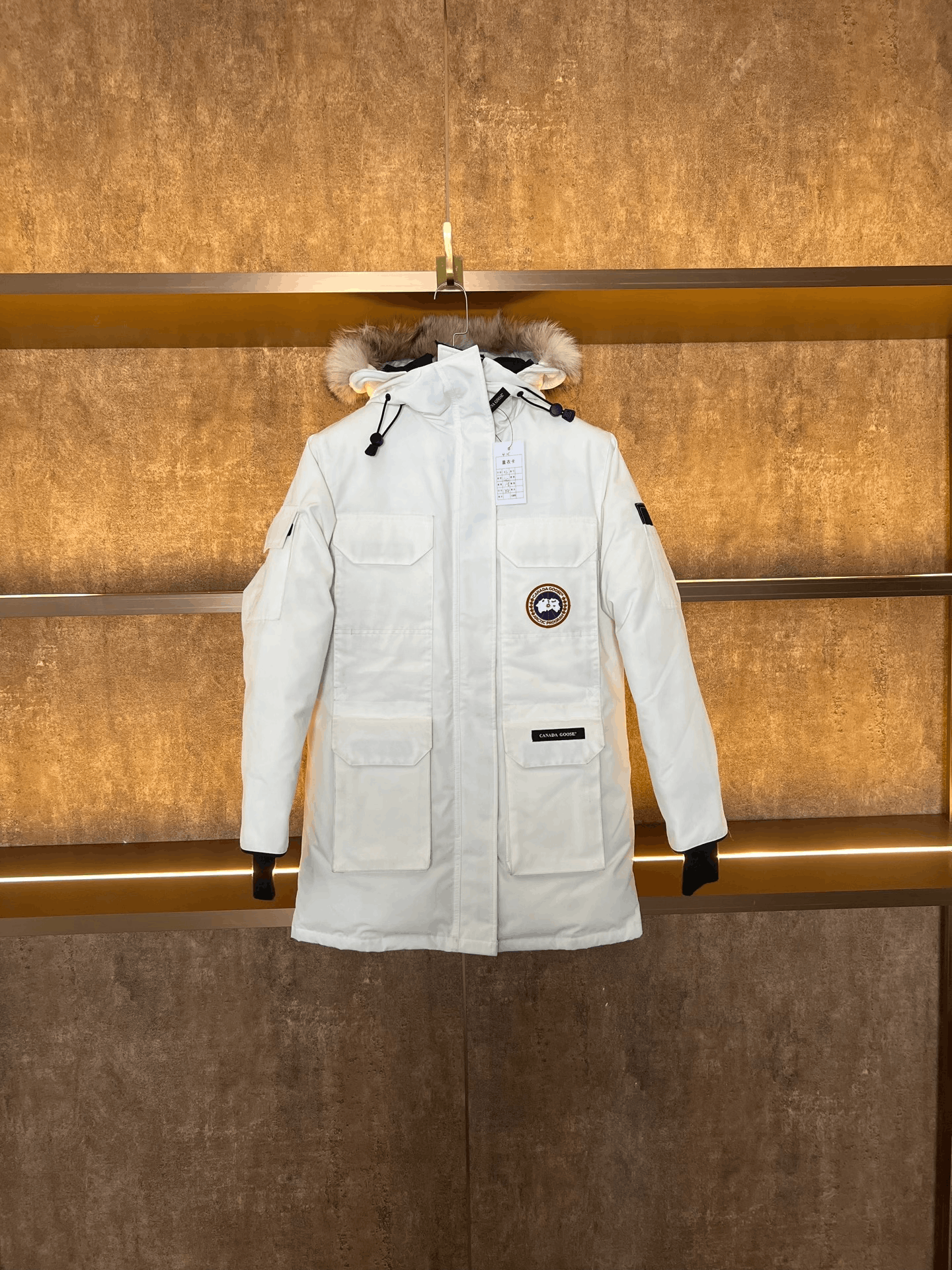 Canada Goose Canada Goose White Expedition Down Jacket Size XS / US 0-2 / IT 36-38 - 1 Thumbnail