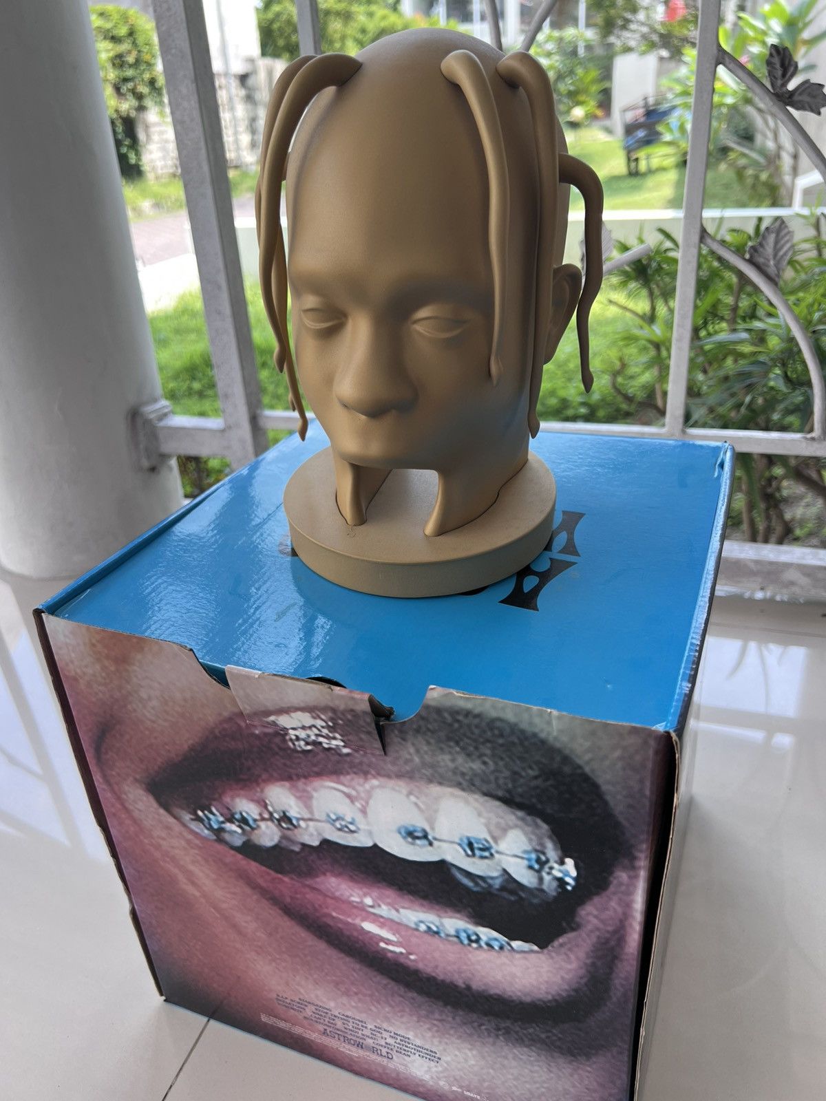 Travis Scott TRAVIS SCOTT ASTROWORLD 3D PRINTED GLOW IN THE DARK 8" Size ONE SIZE - 1 Thumbnail