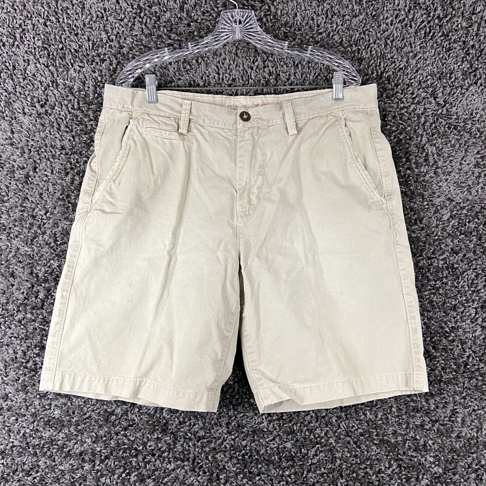 American Eagle Outfitters American Eagle Cargo Shorts Mens 36 Beige Prep Fit Regular Size US 36 / EU 52 - 1 Thumbnail