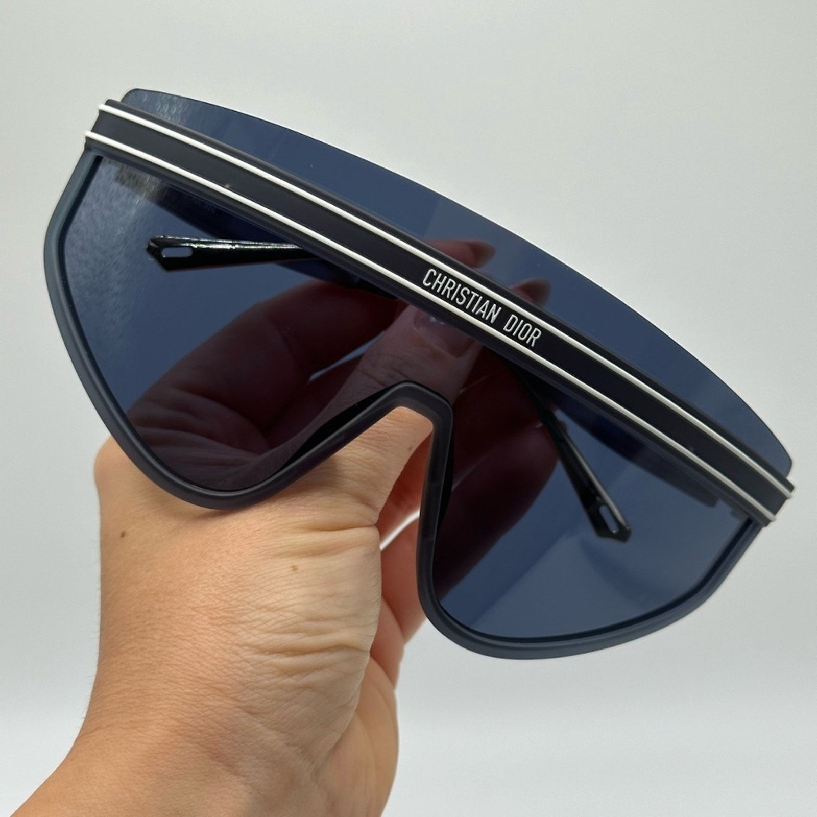 Dior NEW DIORCLUB M2U 31B0 Matte Navy Blue/Blue Unisex Sunglasses Size ONE SIZE - 8 Thumbnail