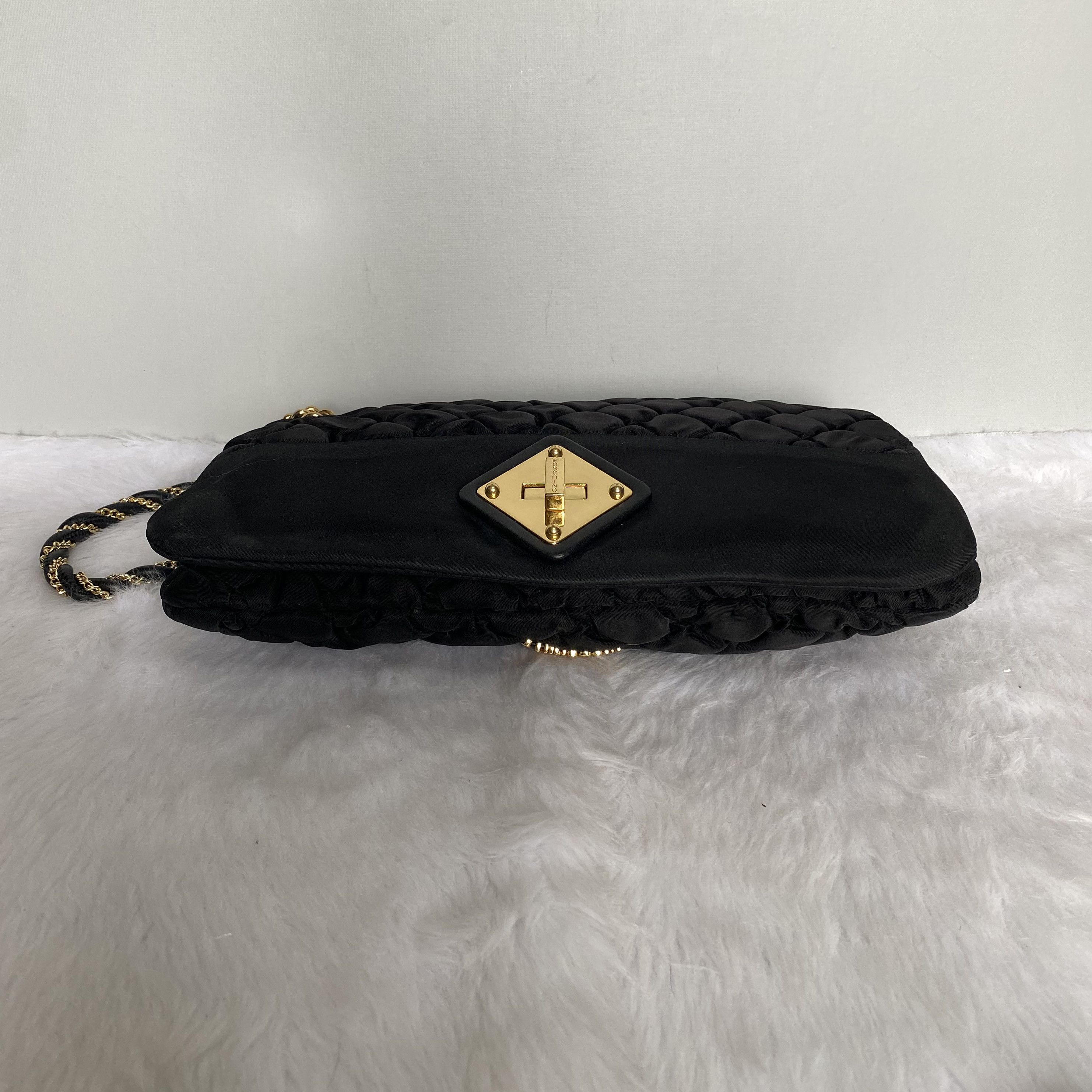 Moschino Black Gold Quilted Nylon Clutch Bag Size ONE SIZE - 5 Thumbnail